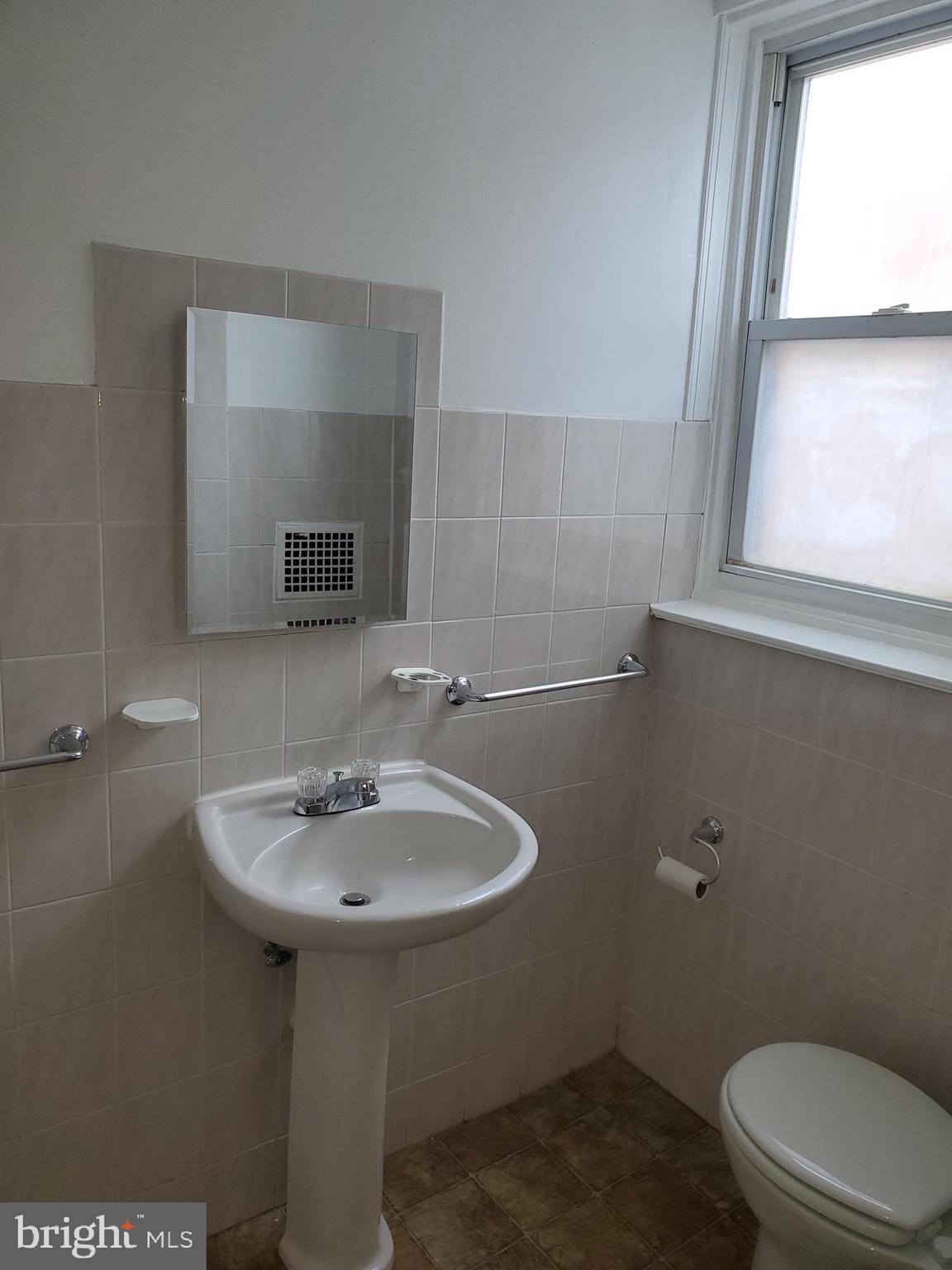 PHILADELPHIA - Residential Lease