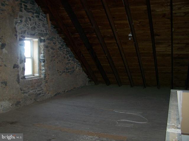 OAK HOLLOW - Residential