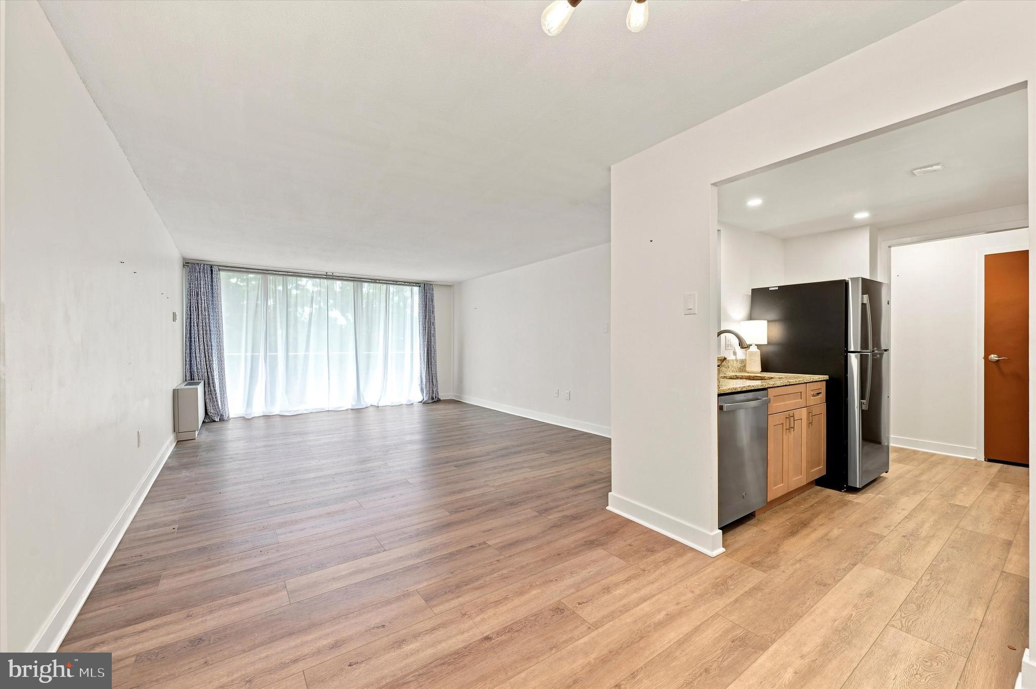 100 WEST AVENUE 518-S
