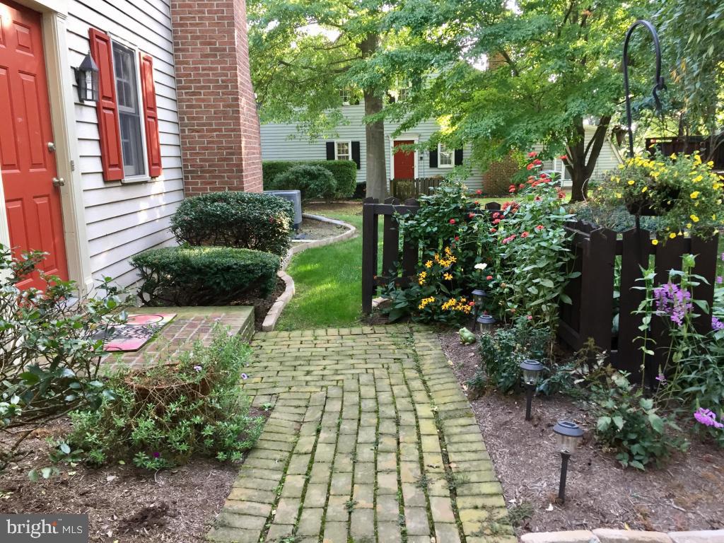 HEMPFIELD GREEN - Residential