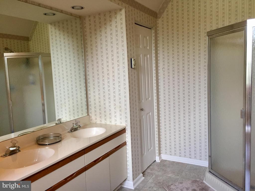 HEMPFIELD GREEN - Residential