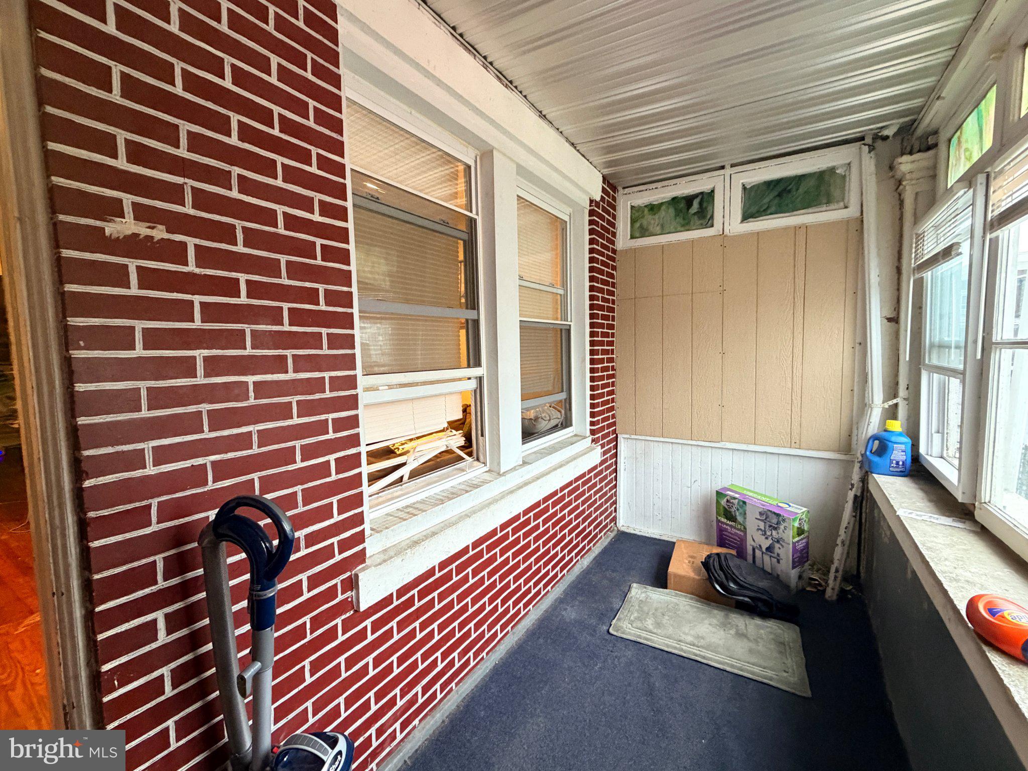 264 W SHELDON STREET