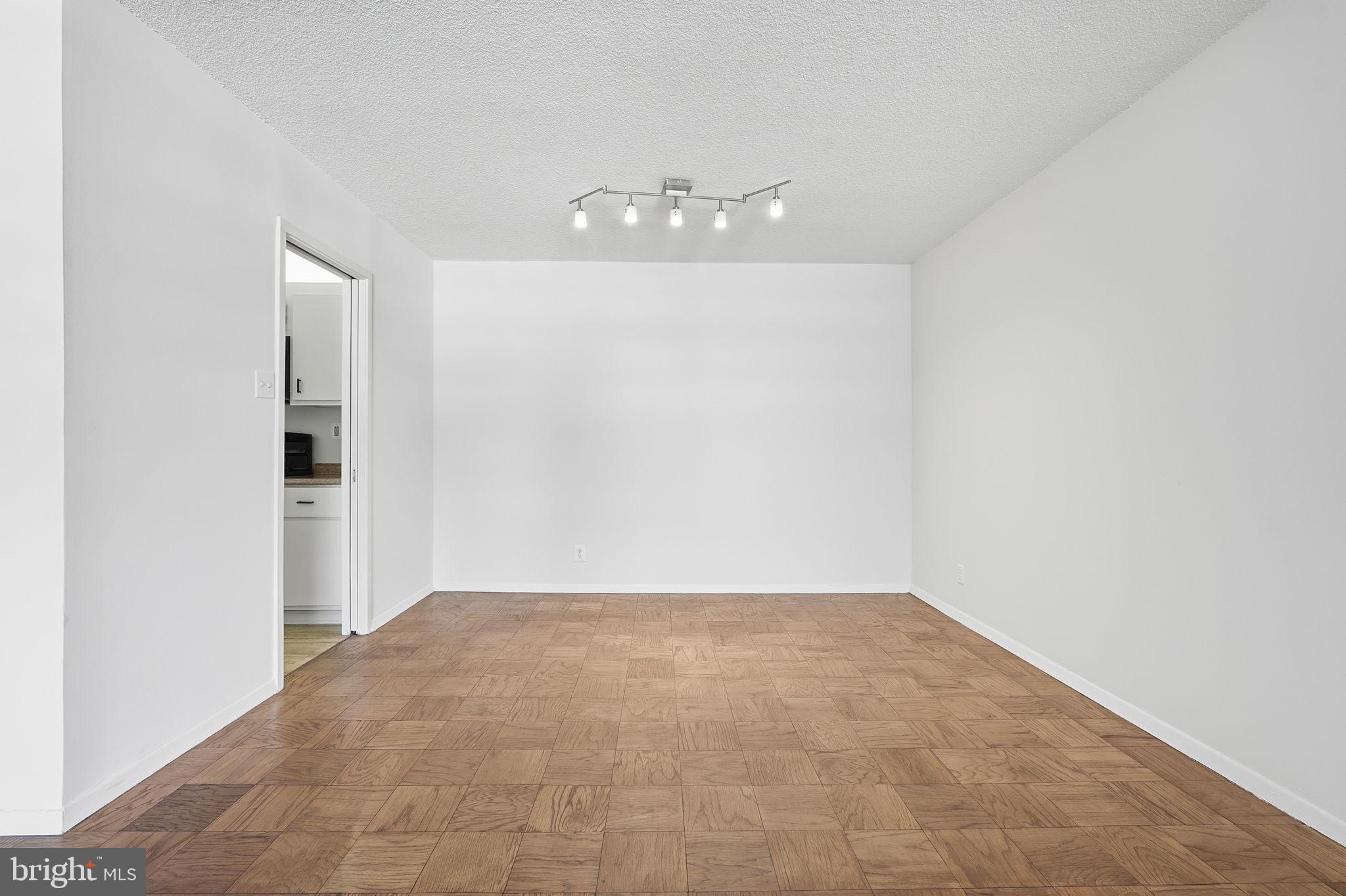 5500 FRIENDSHIP BOULEVARD 1719N