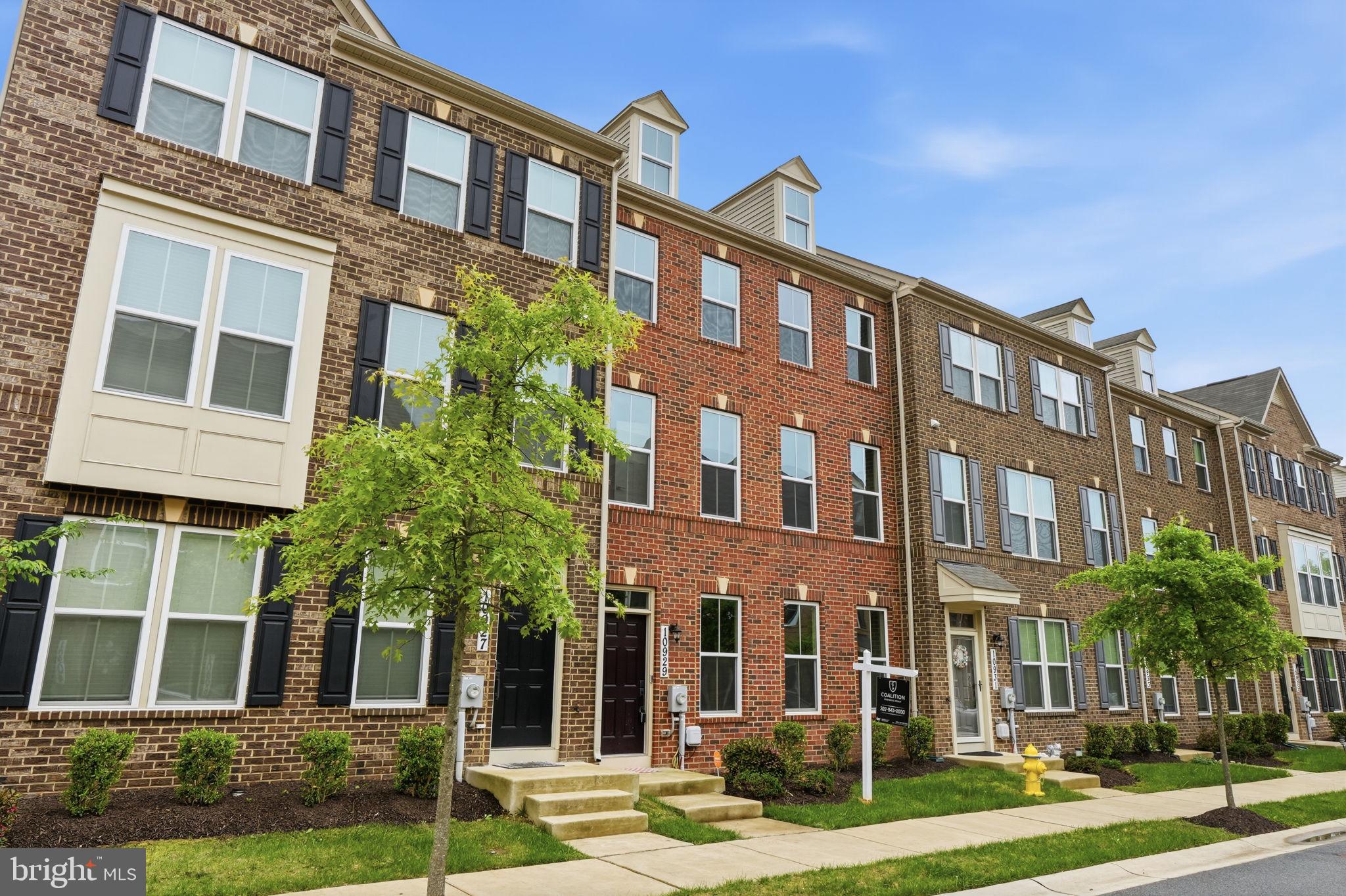 WESTCHESTER SQUARE - Residential