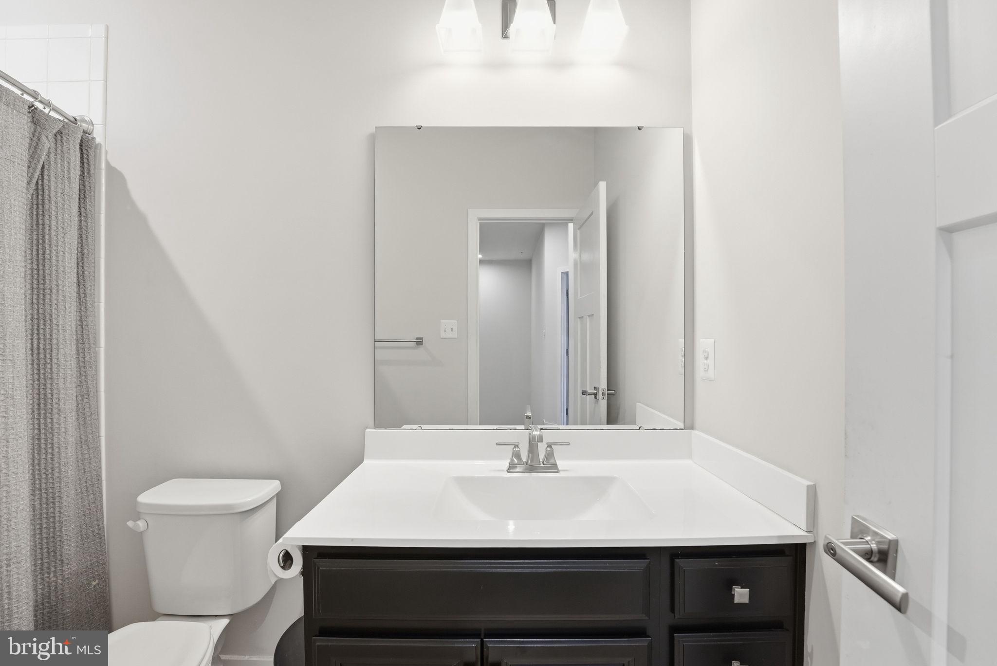 WESTCHESTER SQUARE - Residential