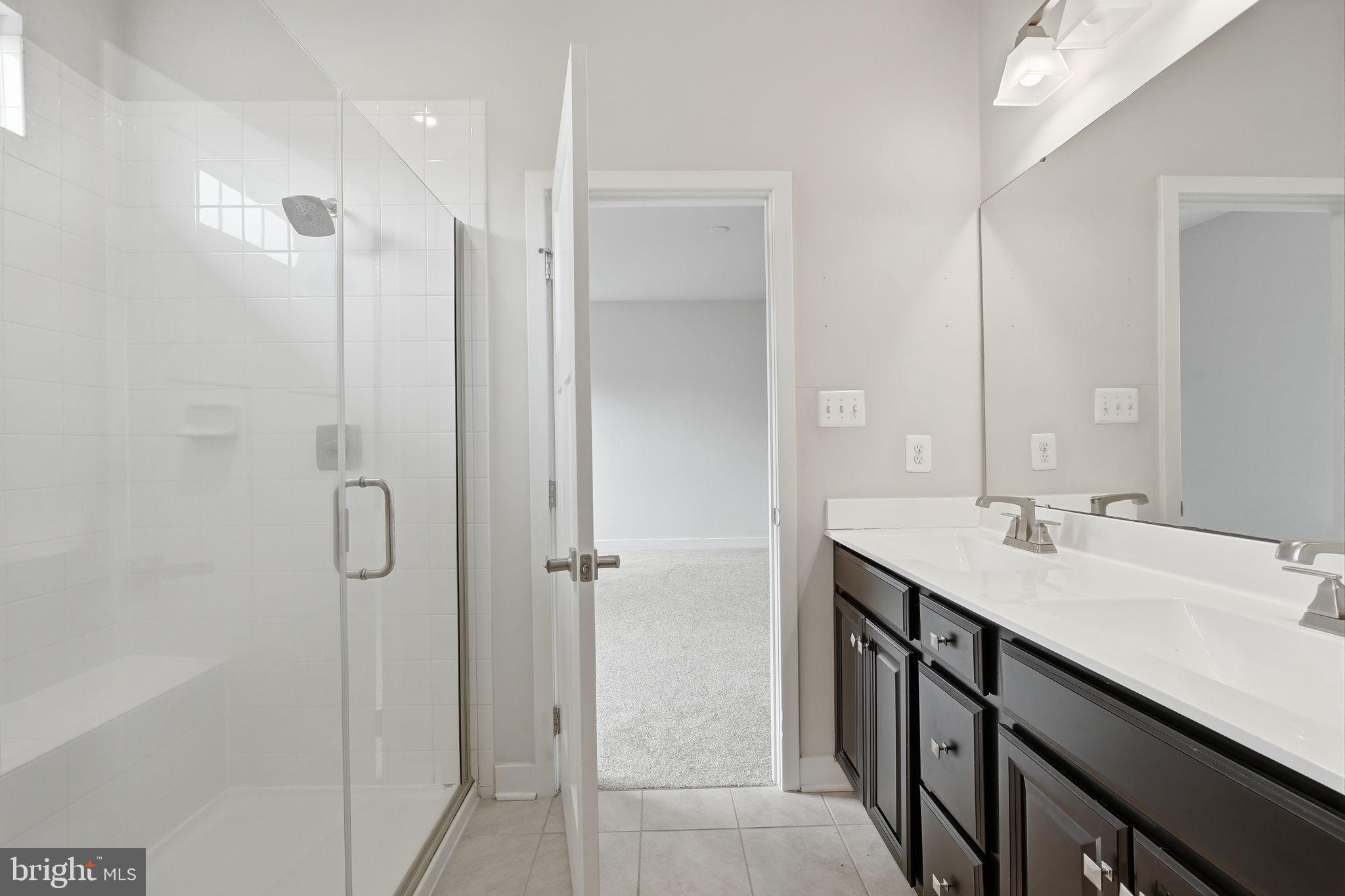 WESTCHESTER SQUARE - Residential