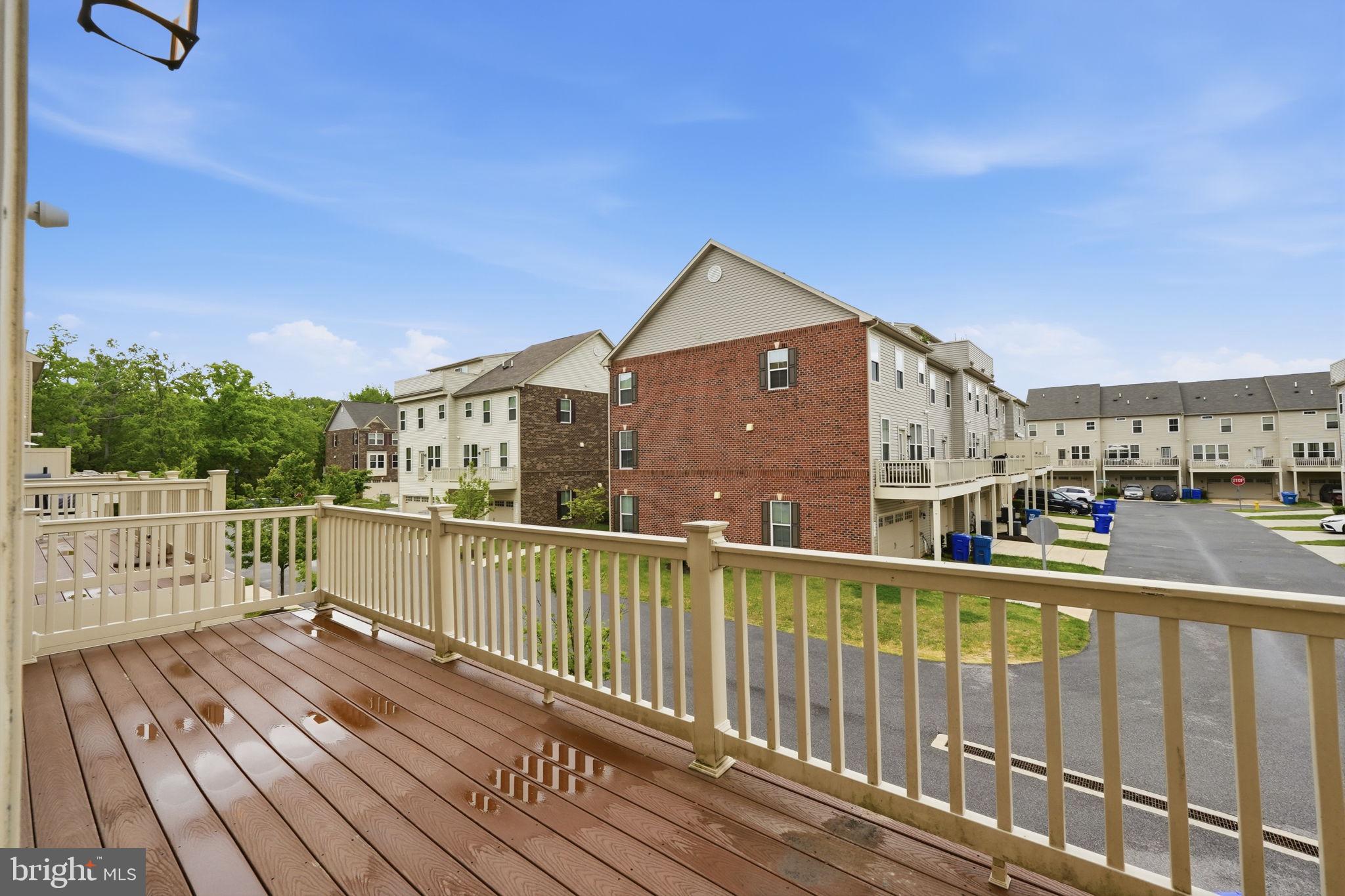 WESTCHESTER SQUARE - Residential