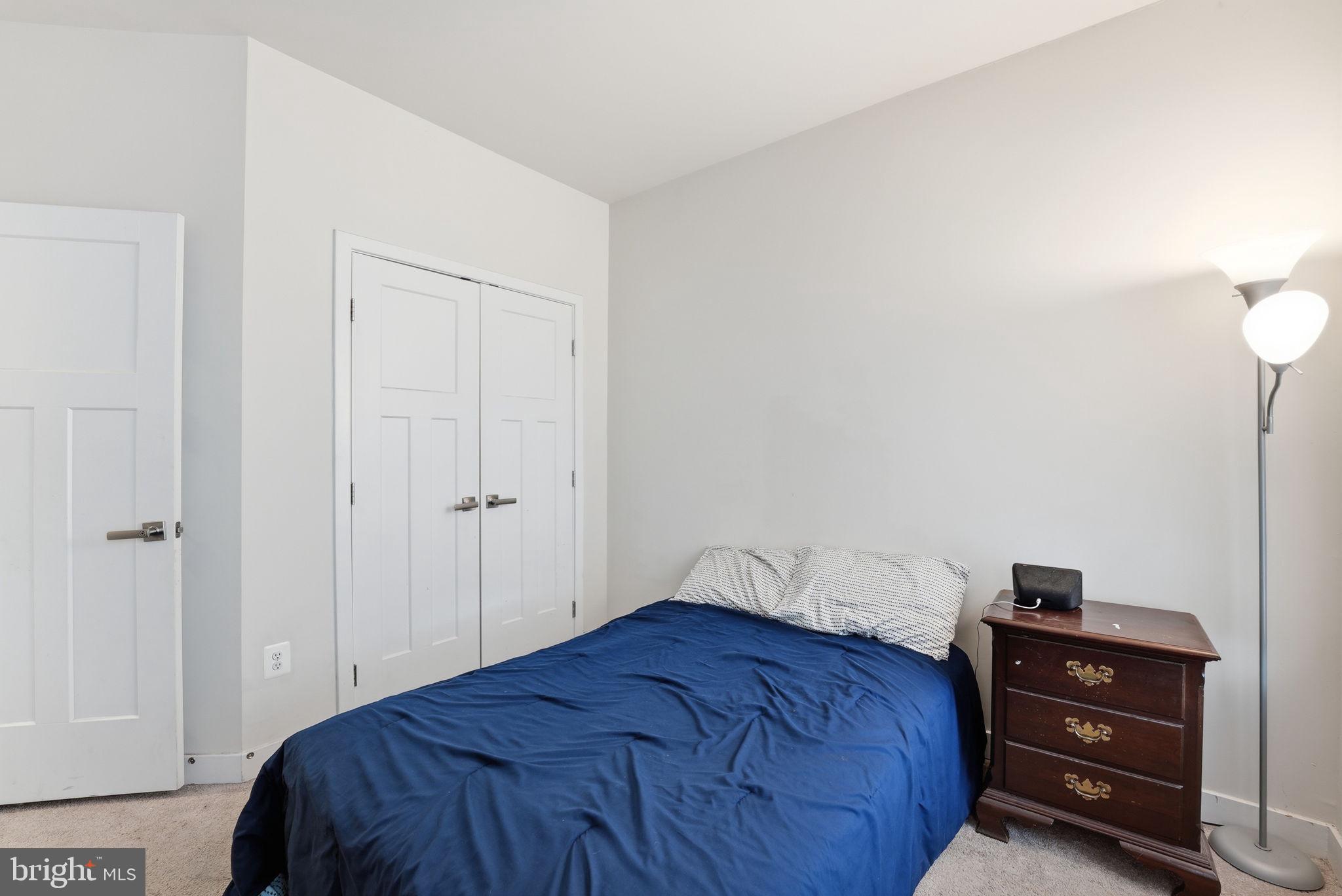 WESTCHESTER SQUARE - Residential