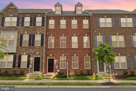 Photo of 10929 Cavendish Ave, WALDORF, MD 20603 (MLS # MDCH2051240)