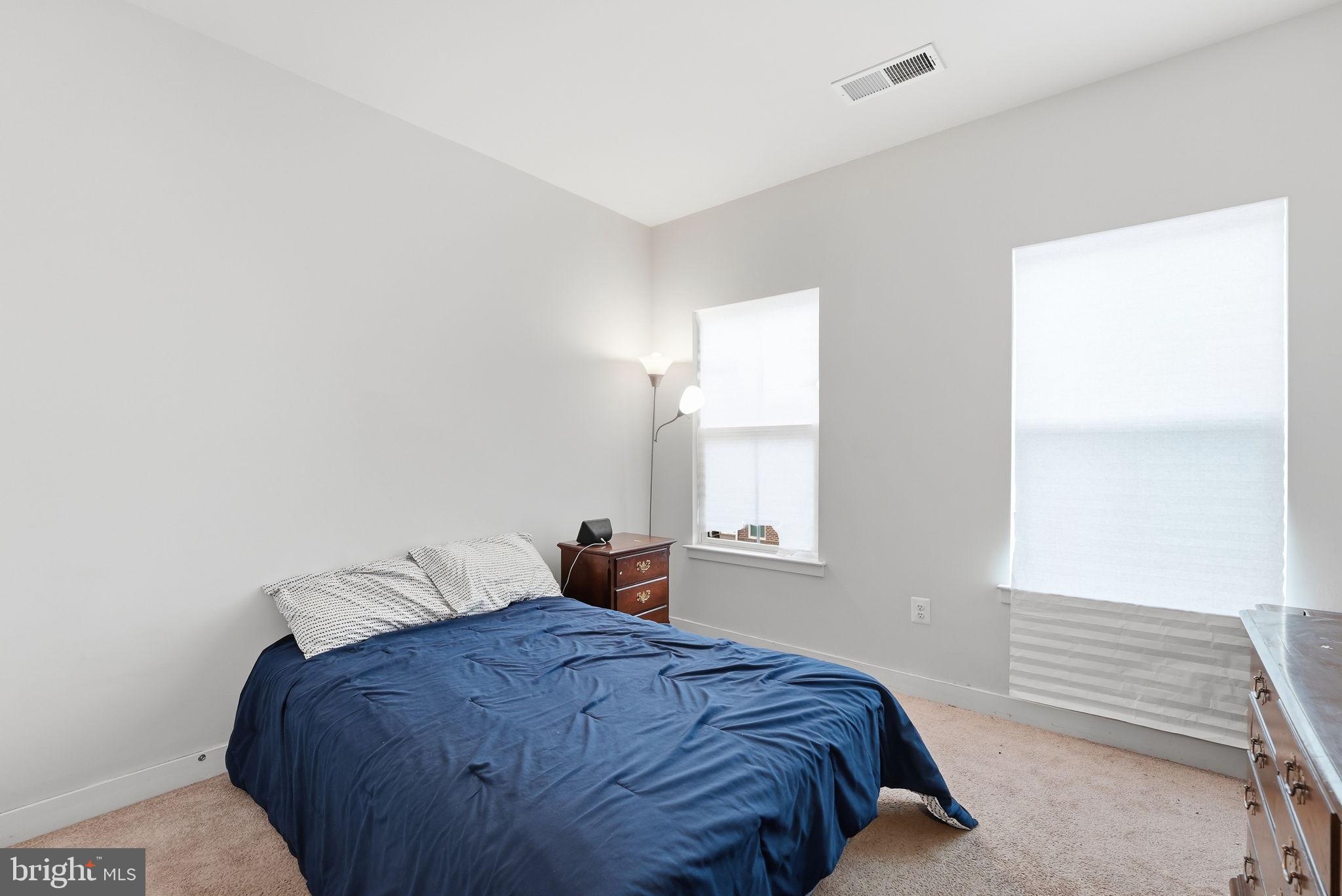 WESTCHESTER SQUARE - Residential