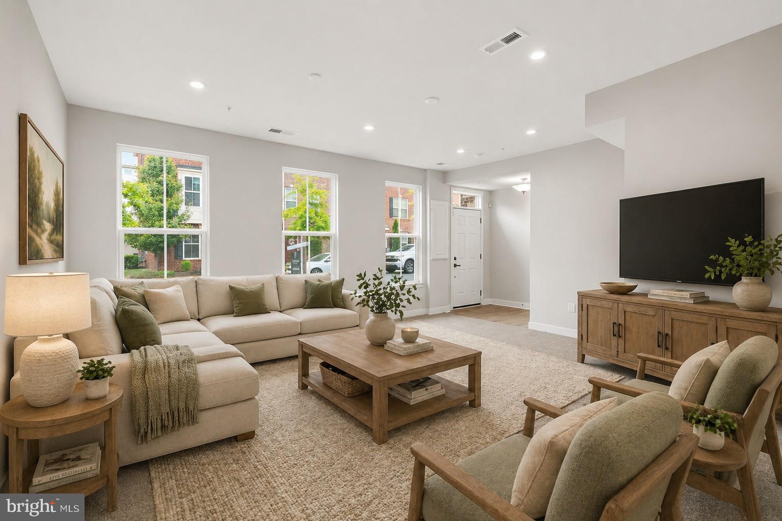 WESTCHESTER SQUARE - Residential