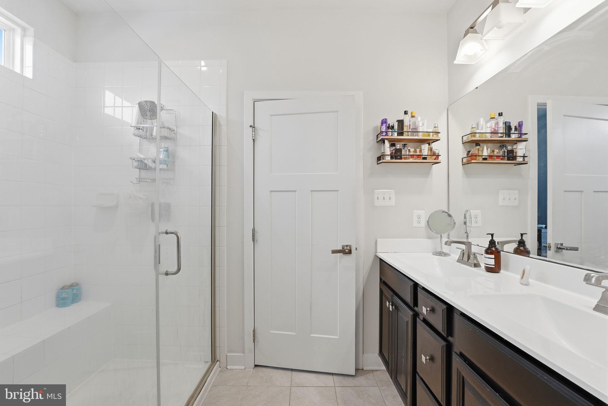 WESTCHESTER SQUARE - Residential