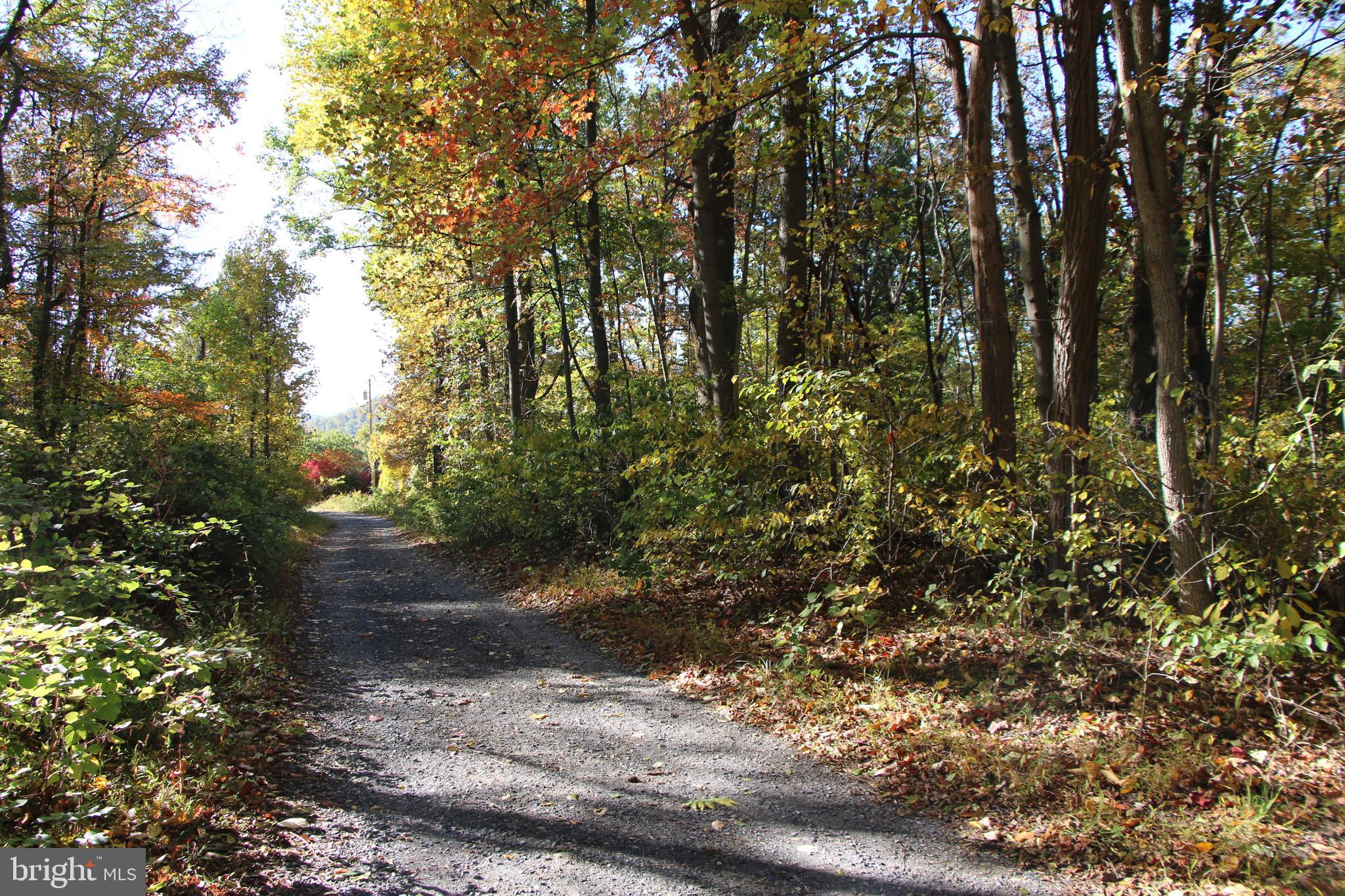 HIDDEN VALLEY FARMS - Land