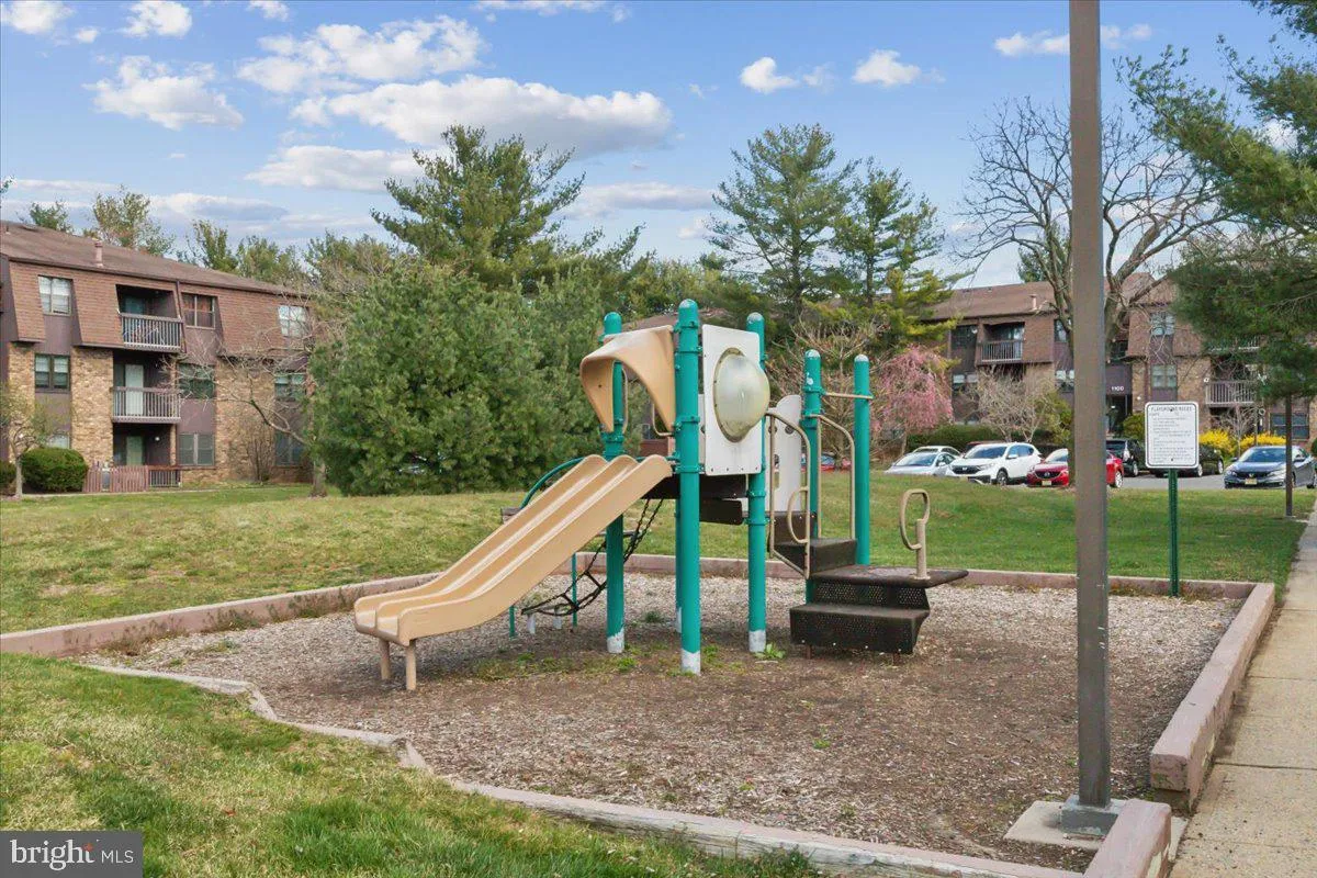 Cranbury, New Jersey 08512, United States, 1 Bedroom Bedrooms, ,1 BathroomBathrooms,Residential,Active,202429