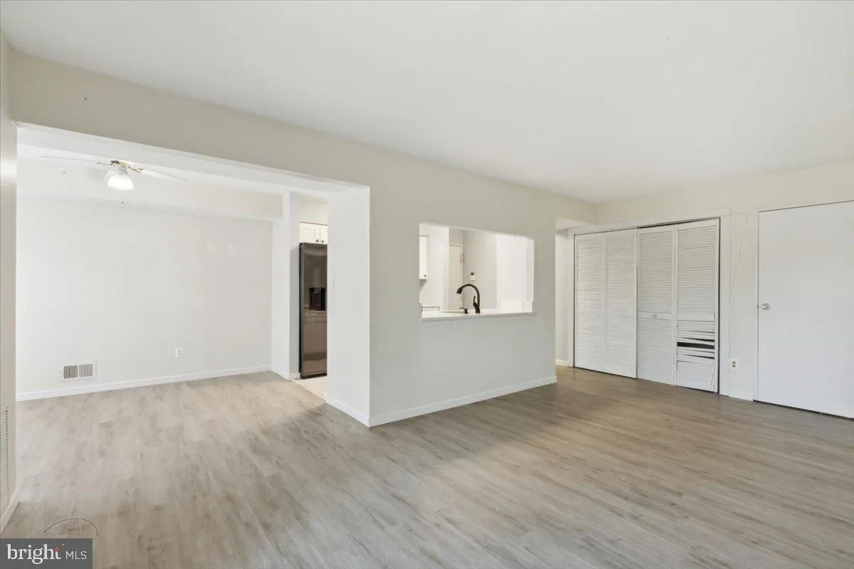 Cranbury, New Jersey 08512, United States, 1 Bedroom Bedrooms, ,1 BathroomBathrooms,Residential,Active,202429