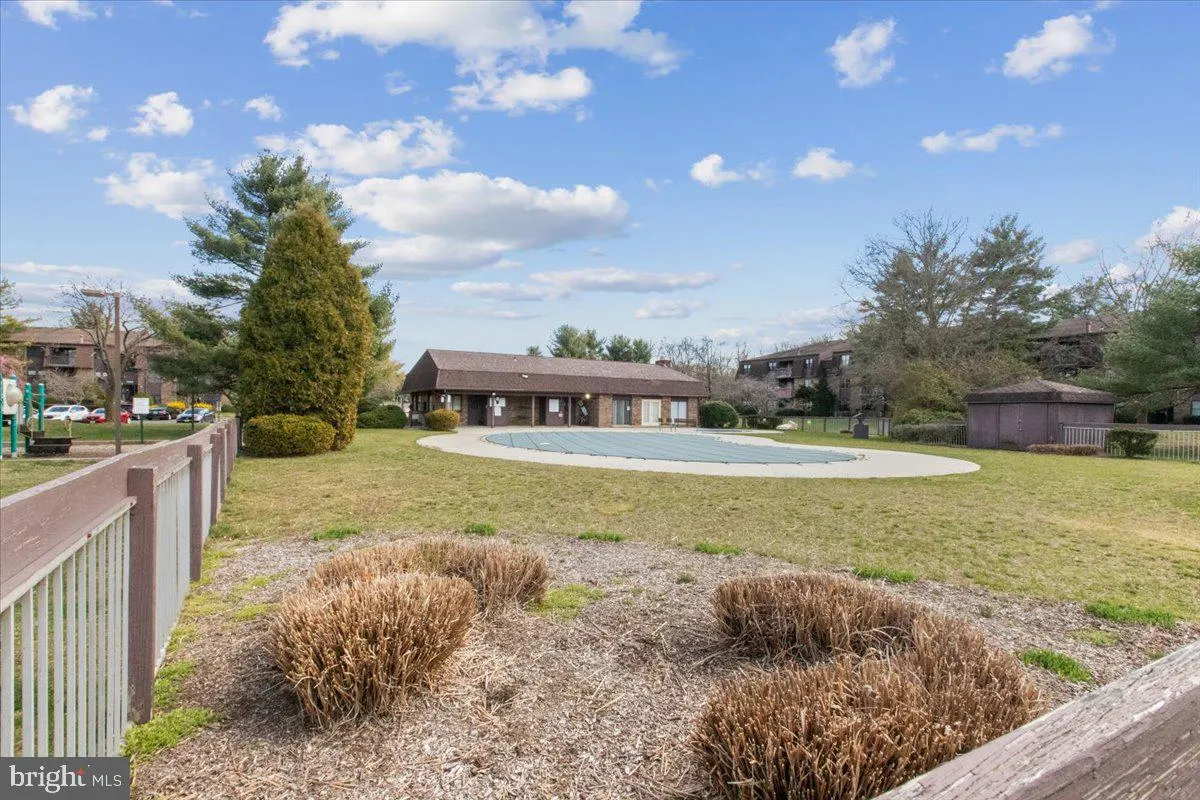 Cranbury, New Jersey 08512, United States, 1 Bedroom Bedrooms, ,1 BathroomBathrooms,Residential,Active,202429