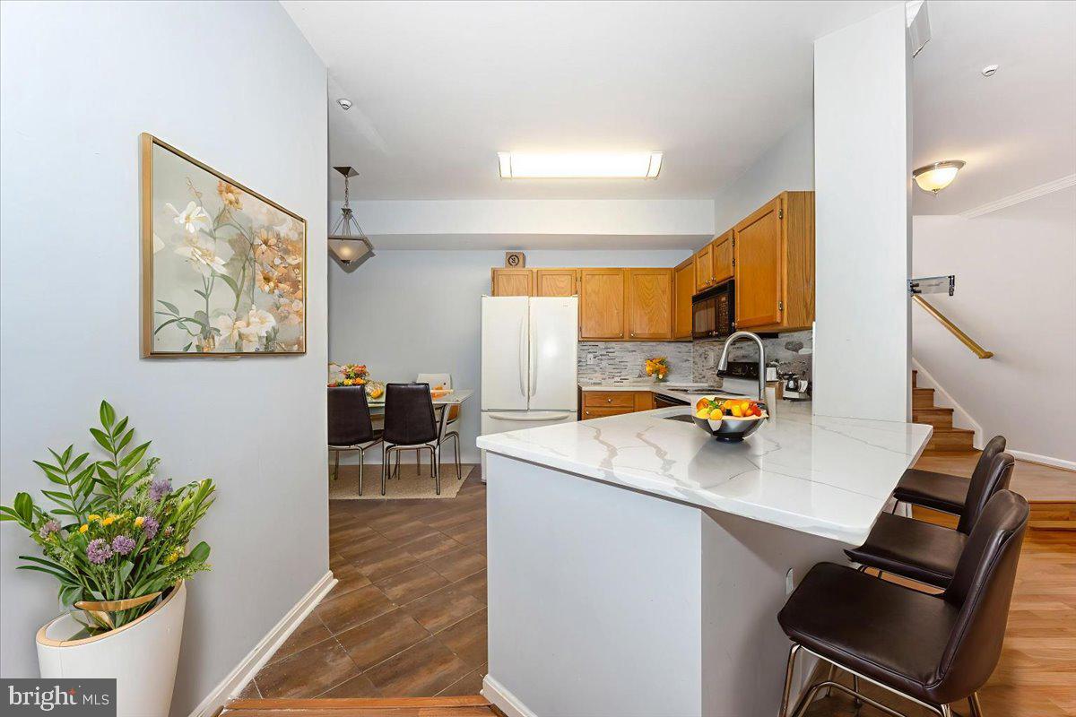 CEDAR GROVE AT CROFTON - Residential