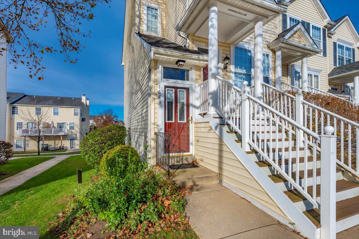 CEDAR GROVE AT CROFTON - Residential