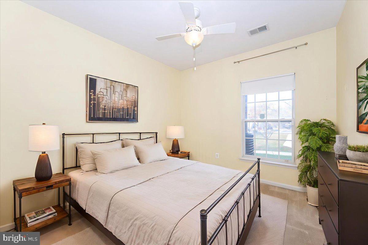 CEDAR GROVE AT CROFTON - Residential