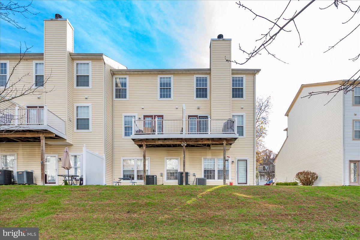 CEDAR GROVE AT CROFTON - Residential