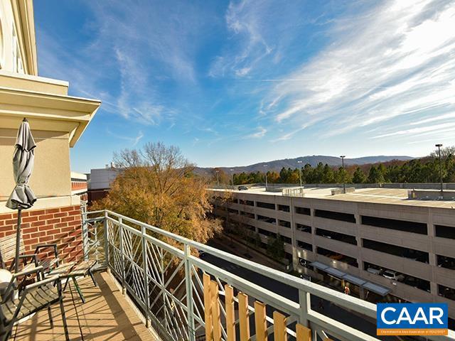 THE BARRINGER - Residential