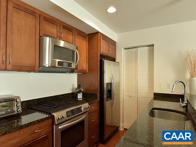 THE BARRINGER - Residential