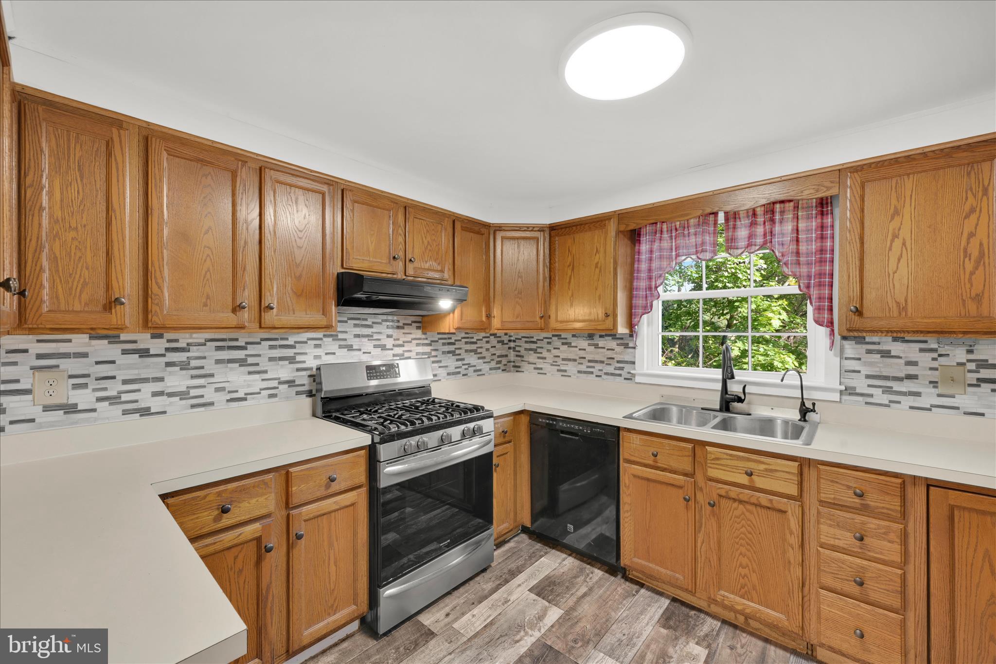 BRECKNOCK TWP - Residential