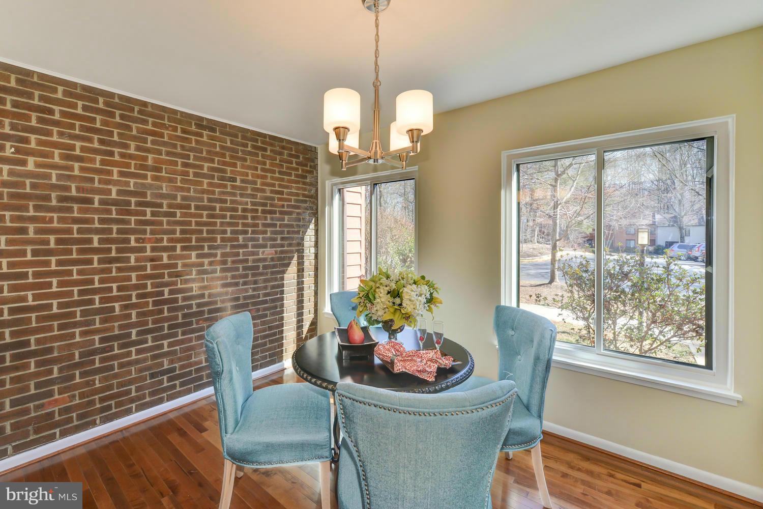 RESTON - Residential