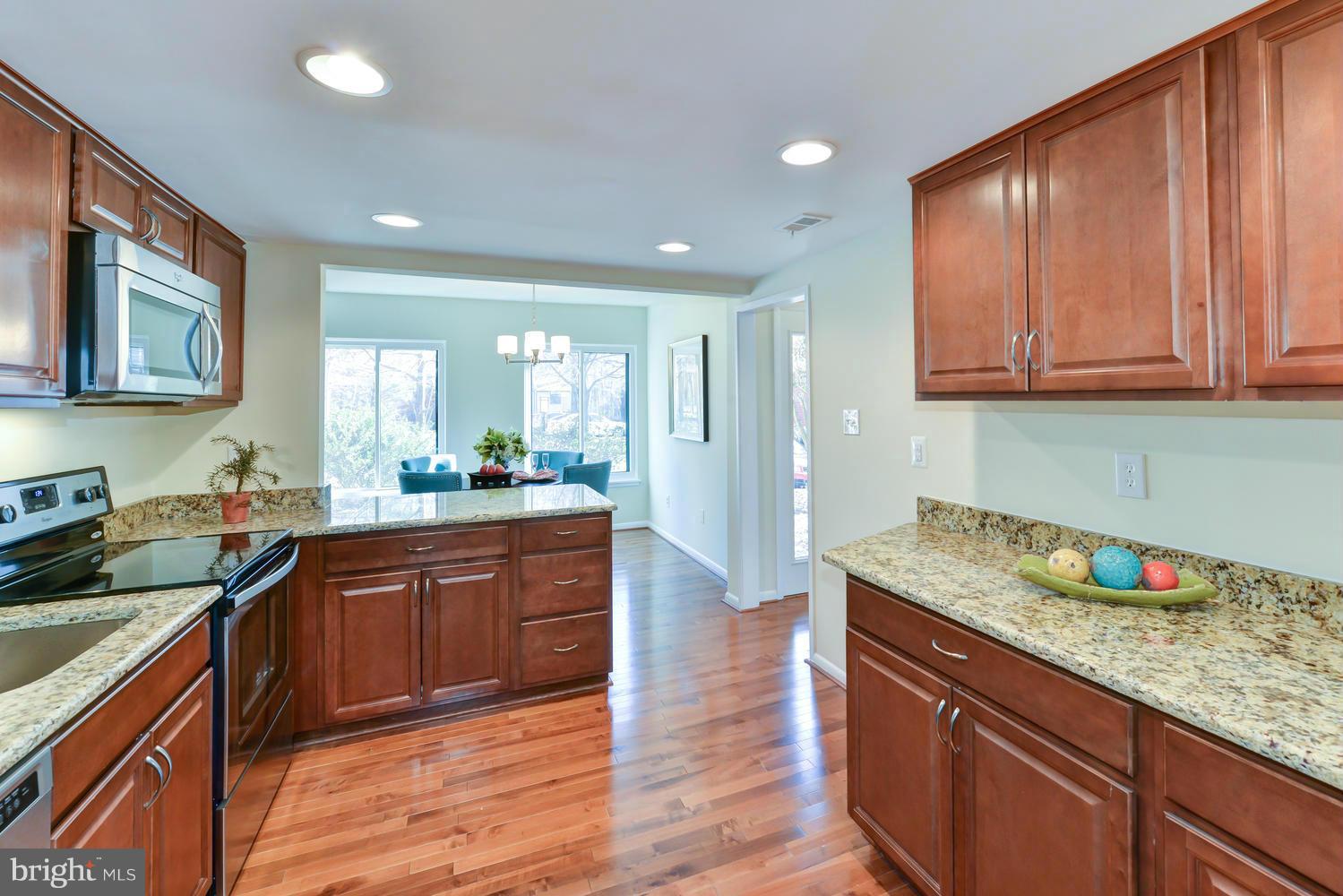 RESTON - Residential