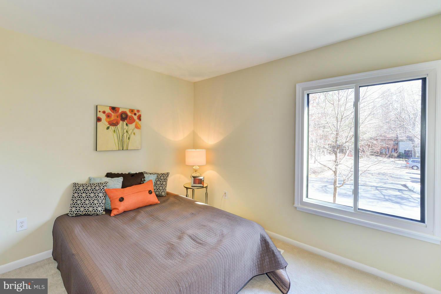 RESTON - Residential