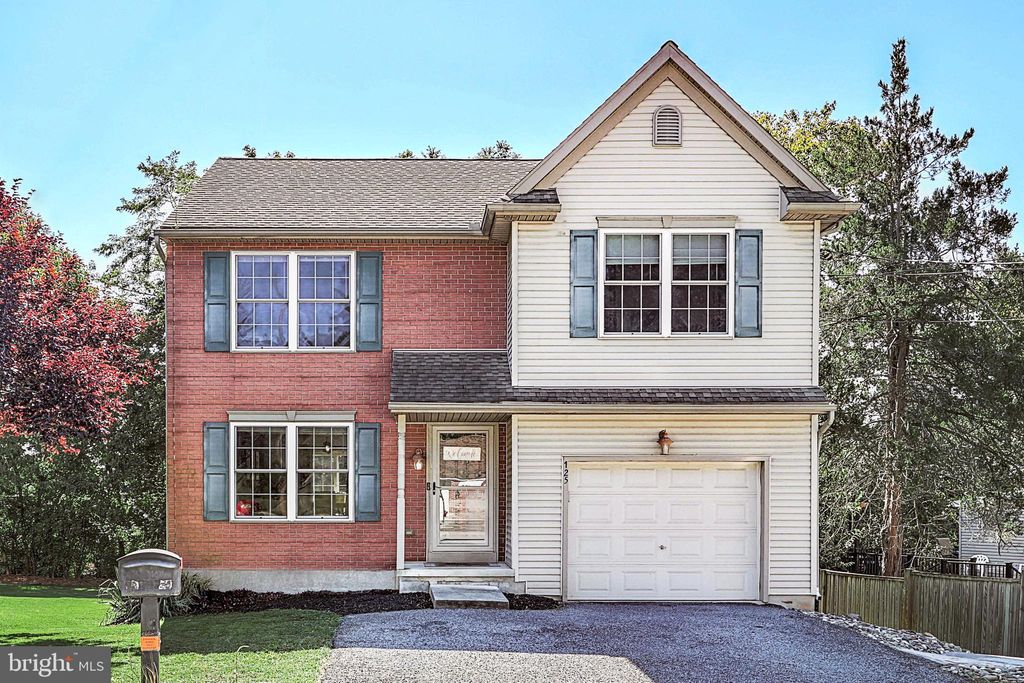 Photo of 125 SPRUCE STREET, EPHRATA, PA 17522 (MLS # PALA2040370)