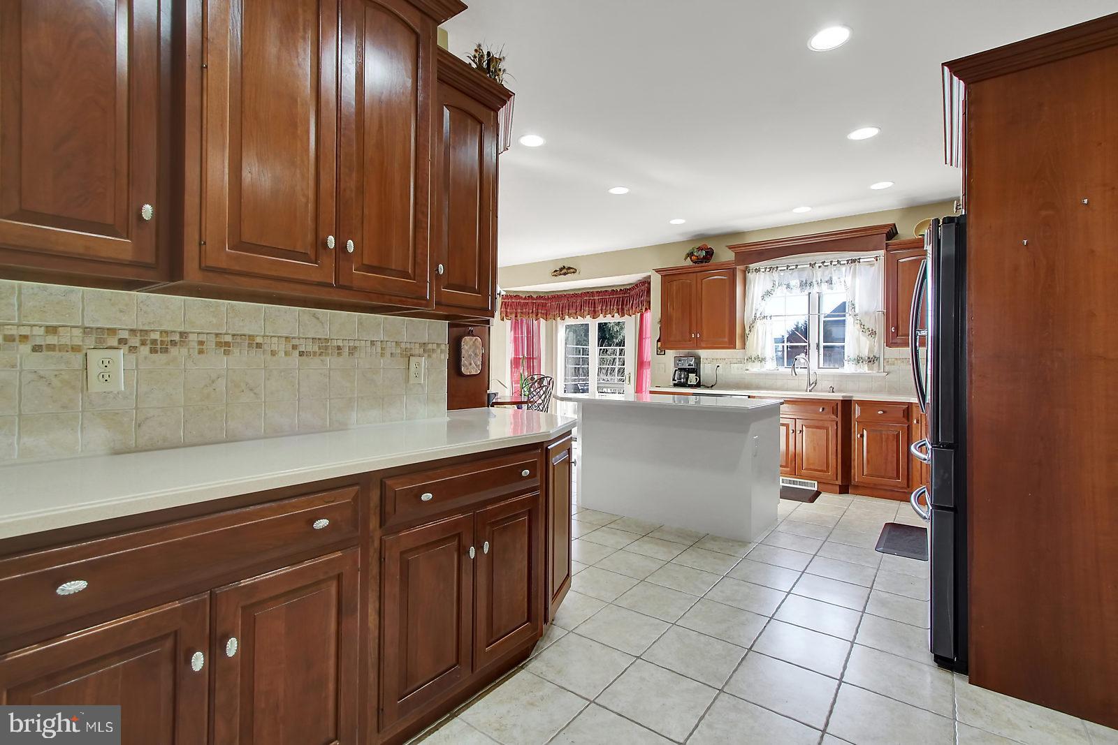HEPPLEWHITE ESTATES - Residential