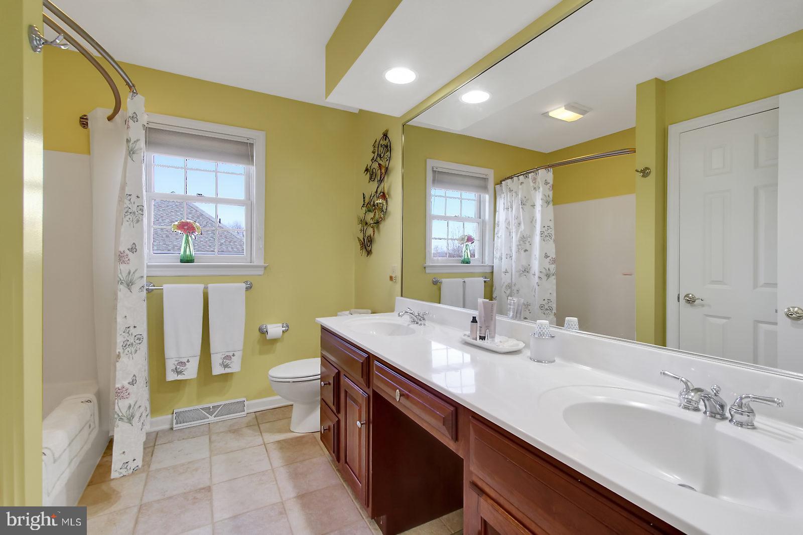 HEPPLEWHITE ESTATES - Residential
