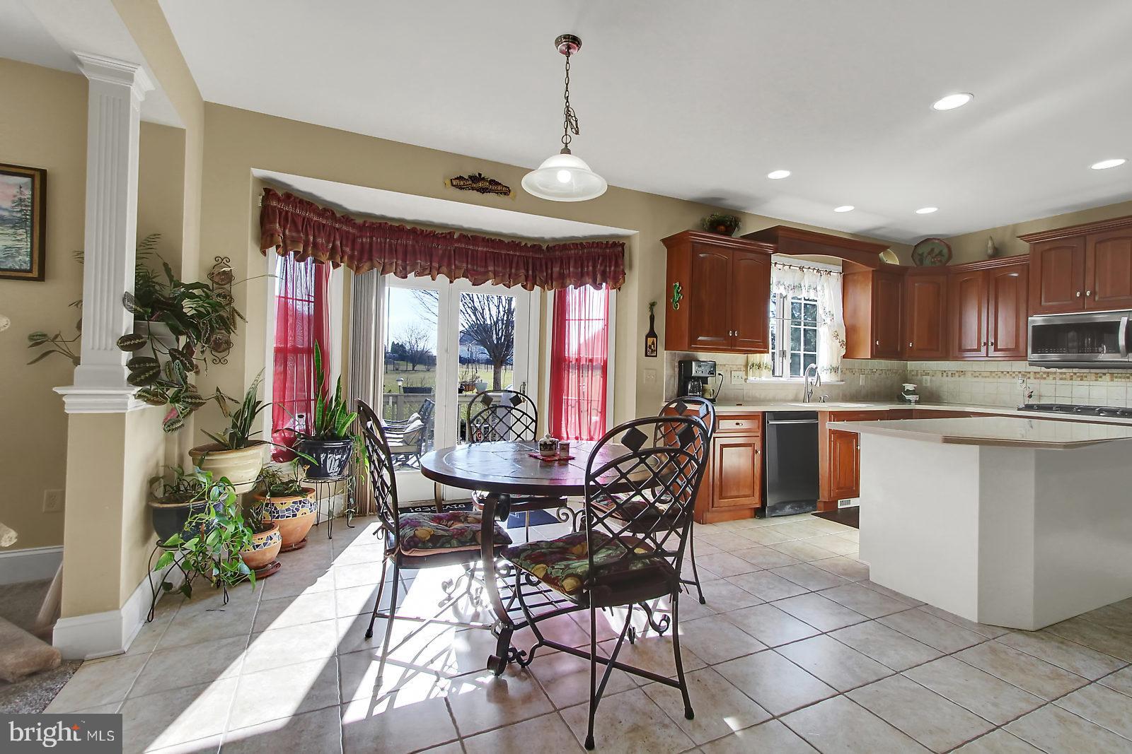 HEPPLEWHITE ESTATES - Residential