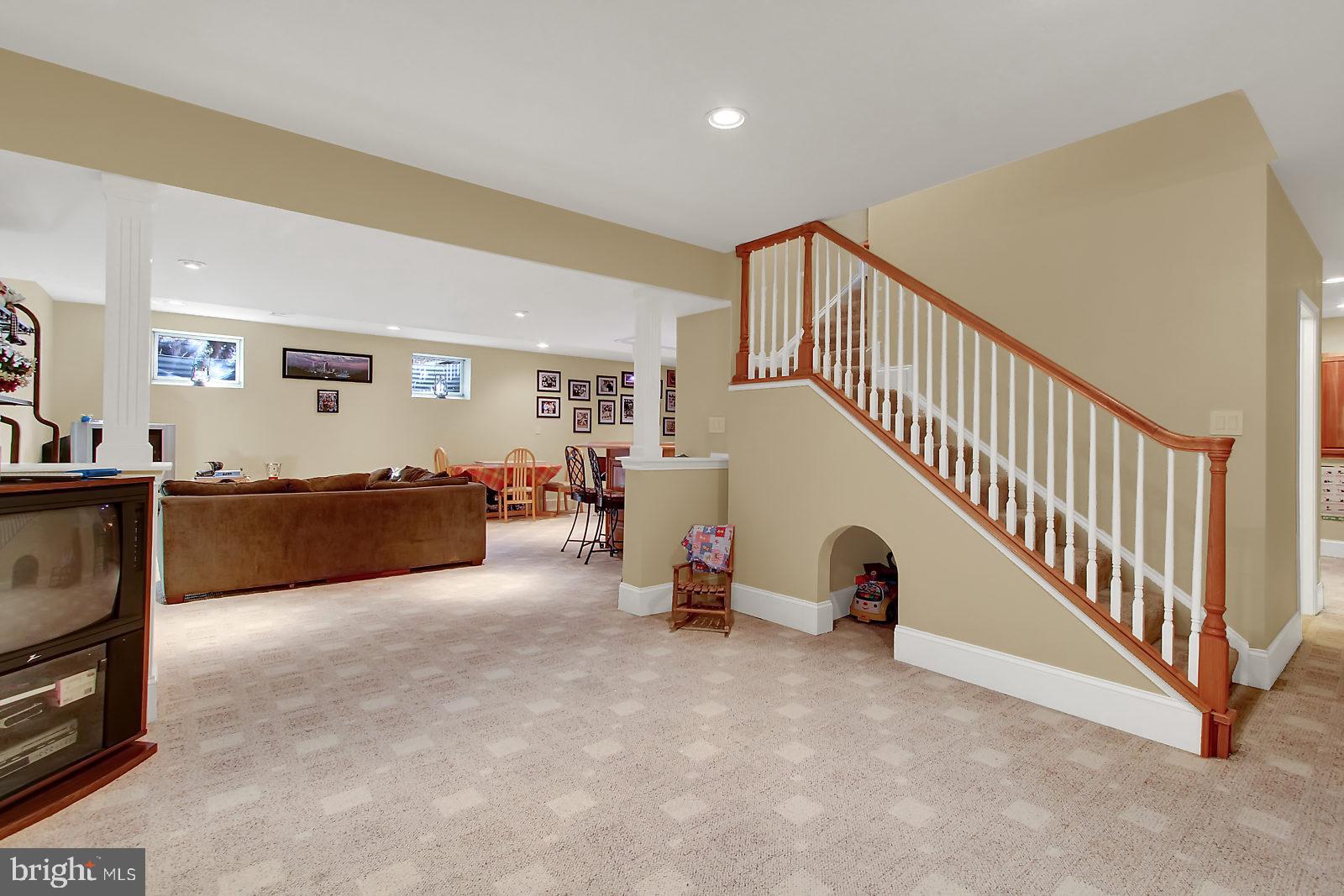 HEPPLEWHITE ESTATES - Residential