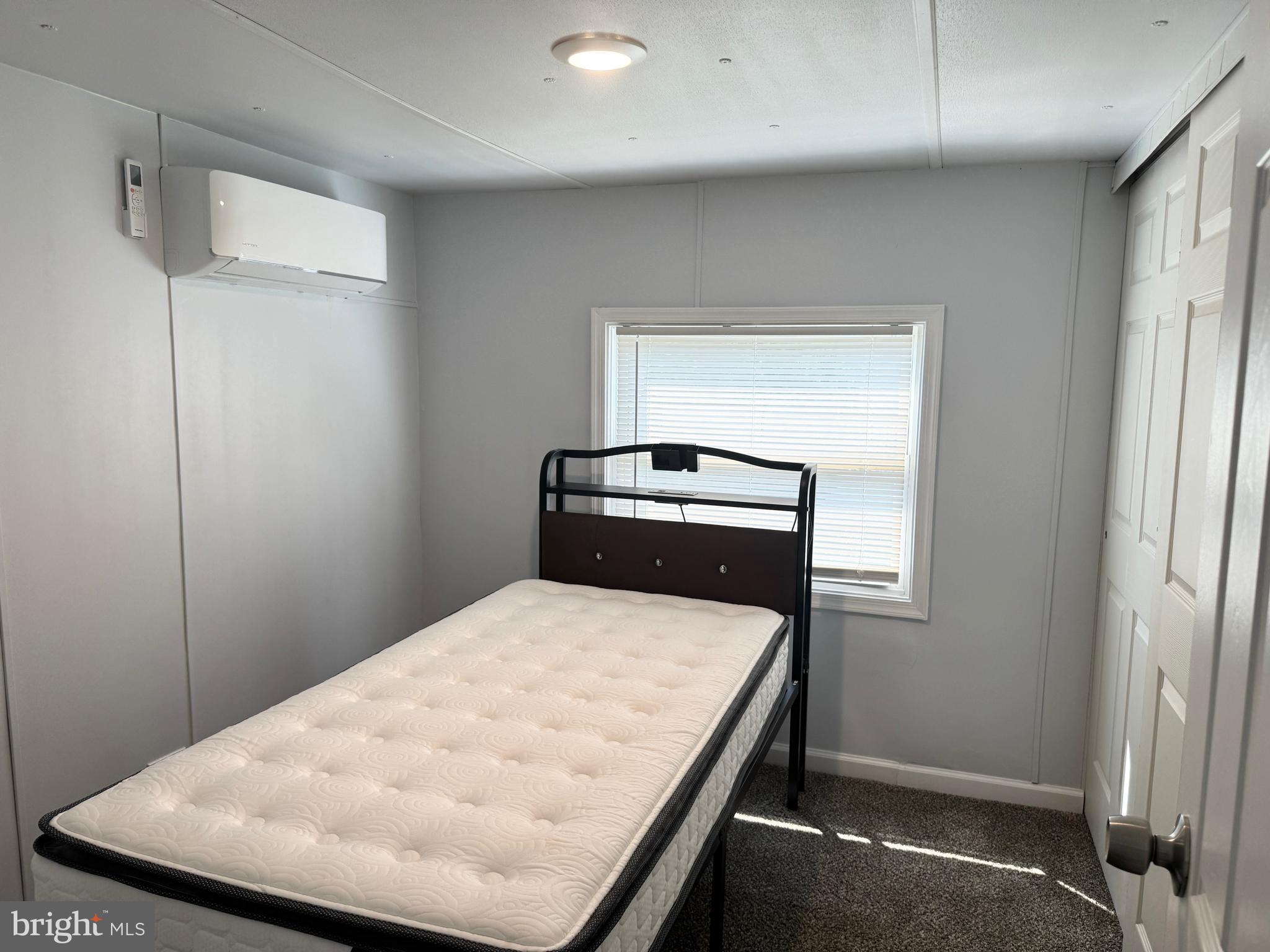 COLONIAL EAST MHP - Residential