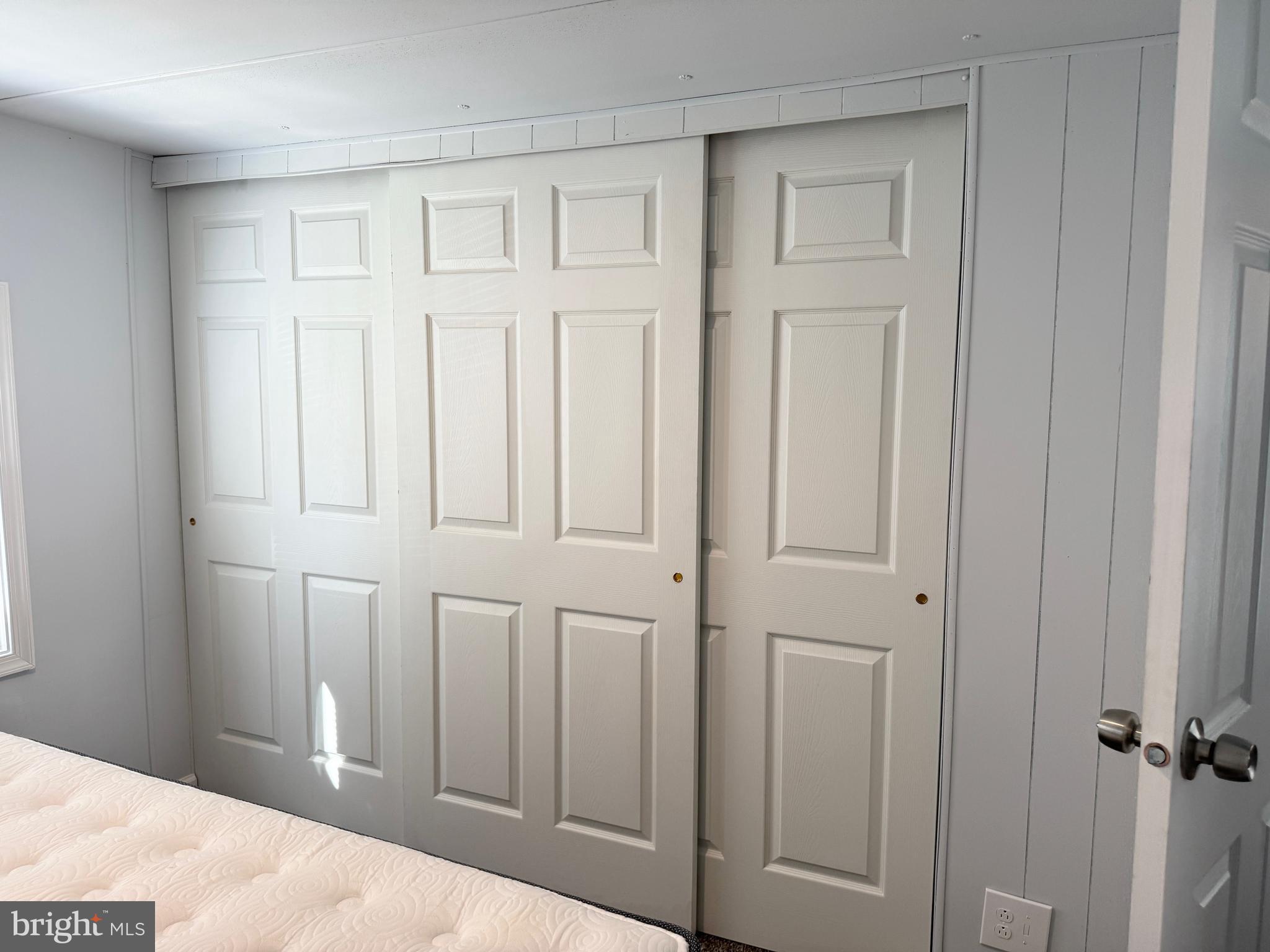 COLONIAL EAST MHP - Residential