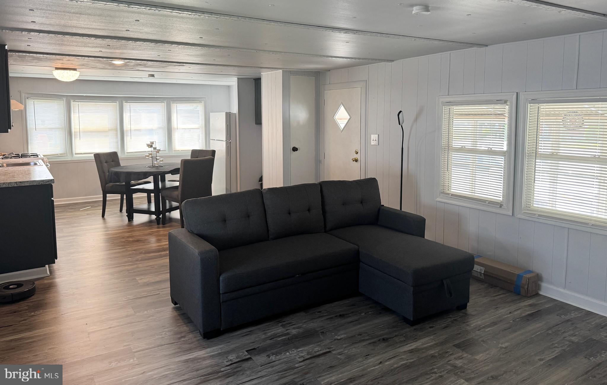 COLONIAL EAST MHP - Residential