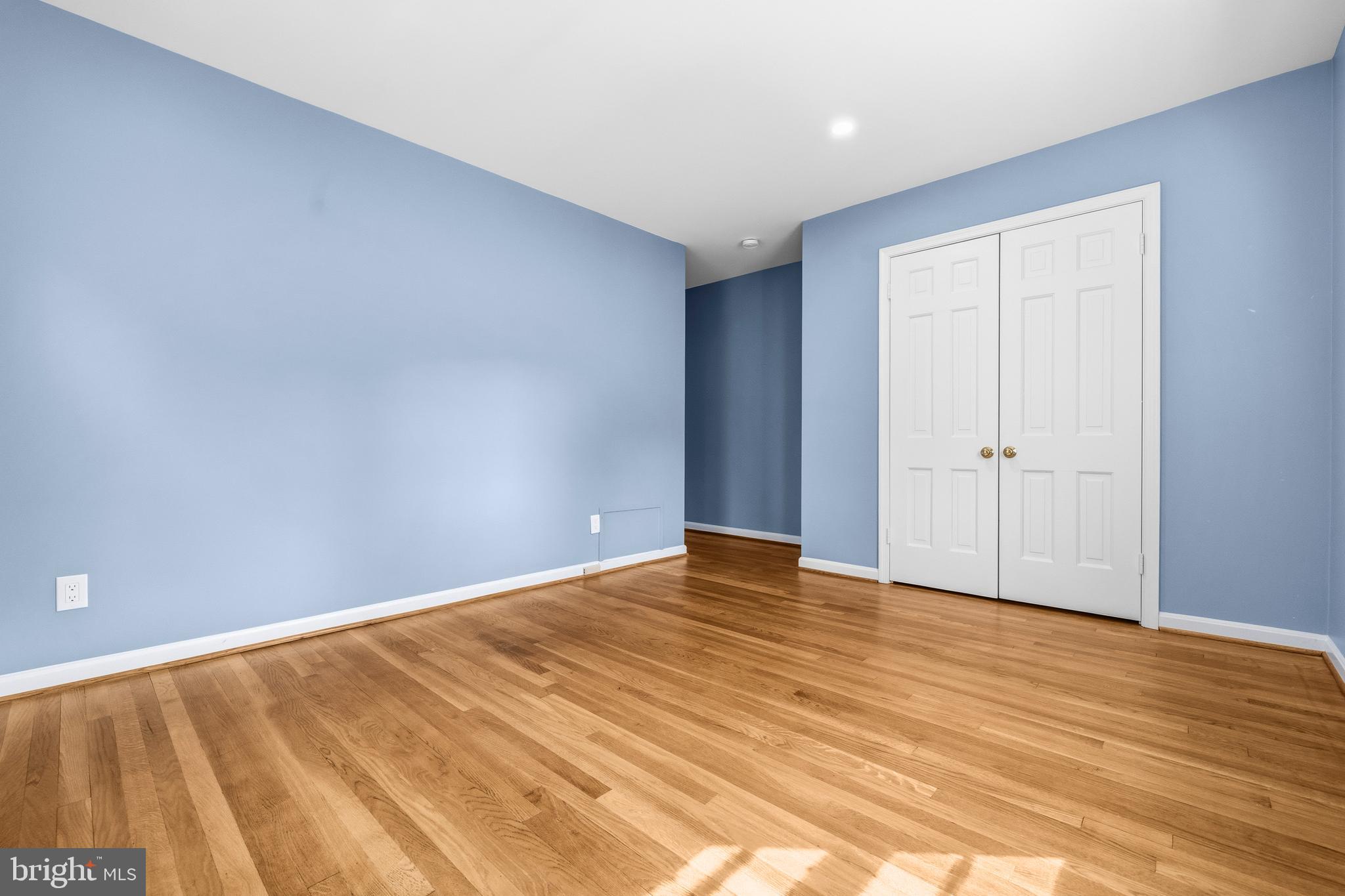 SMITHFIELD - Residential