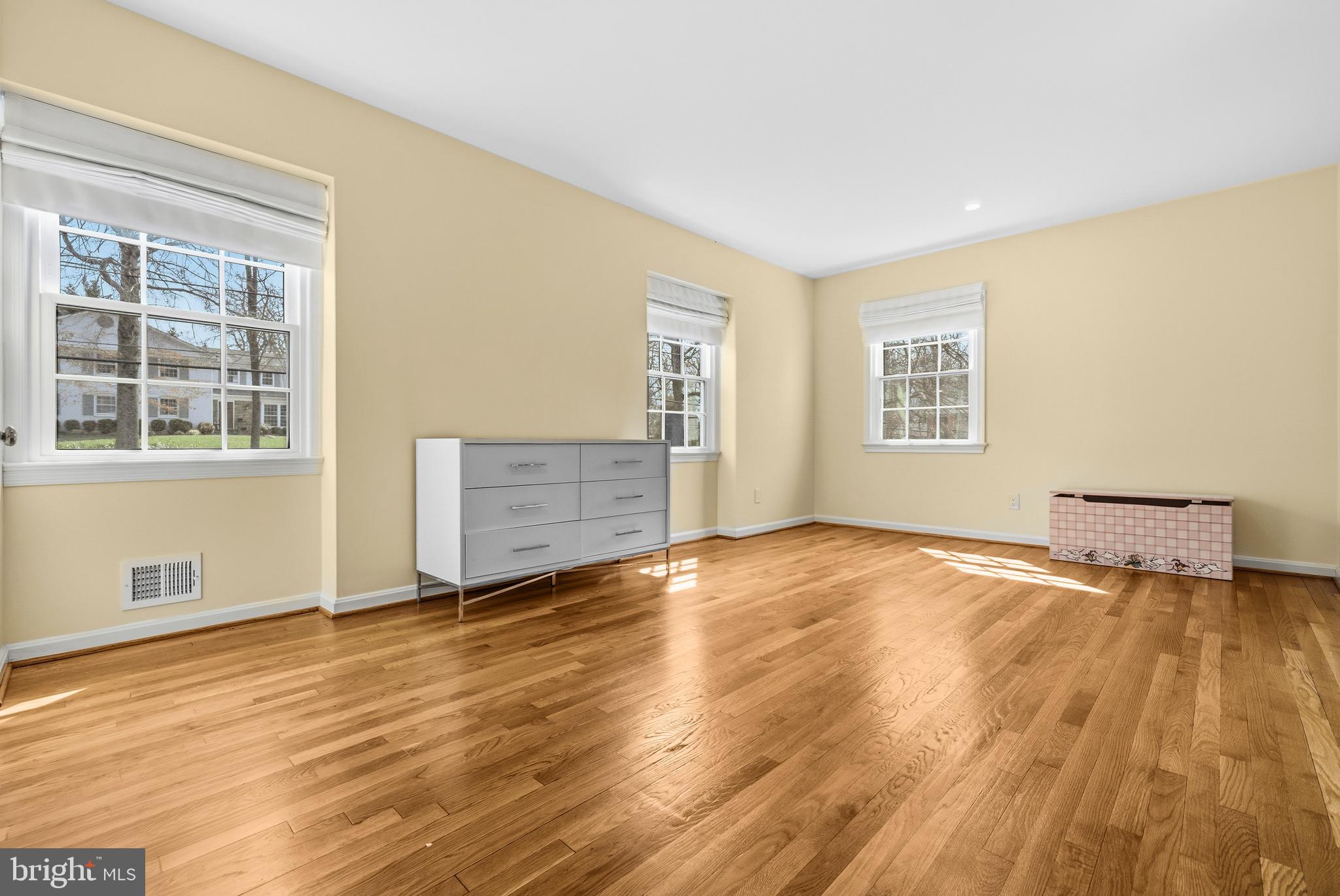 SMITHFIELD - Residential