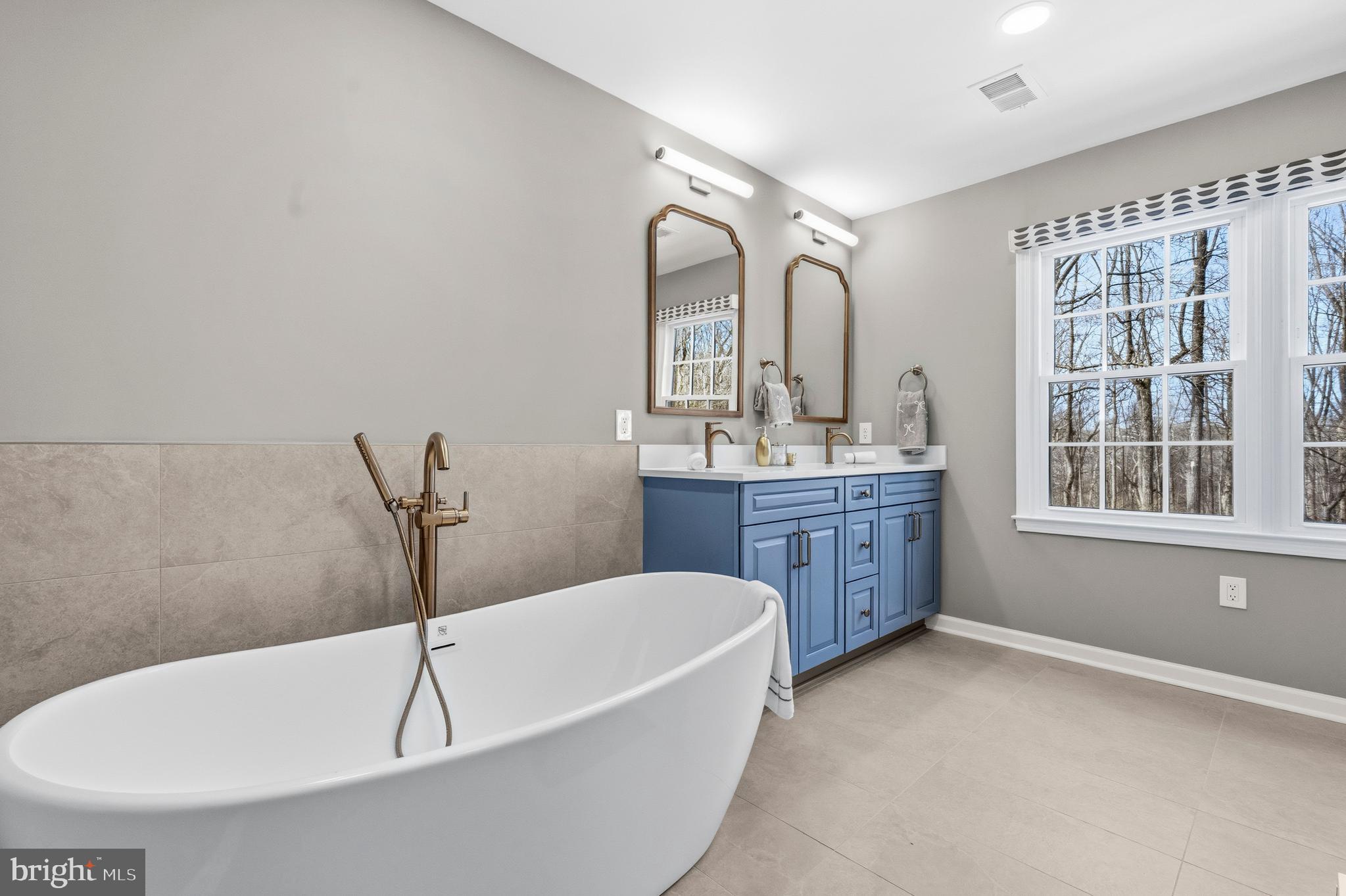 SMITHFIELD - Residential