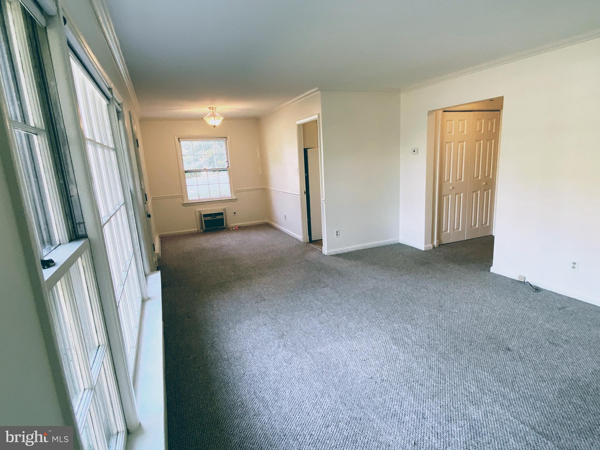 BEVERLY HILLS - Residential Lease