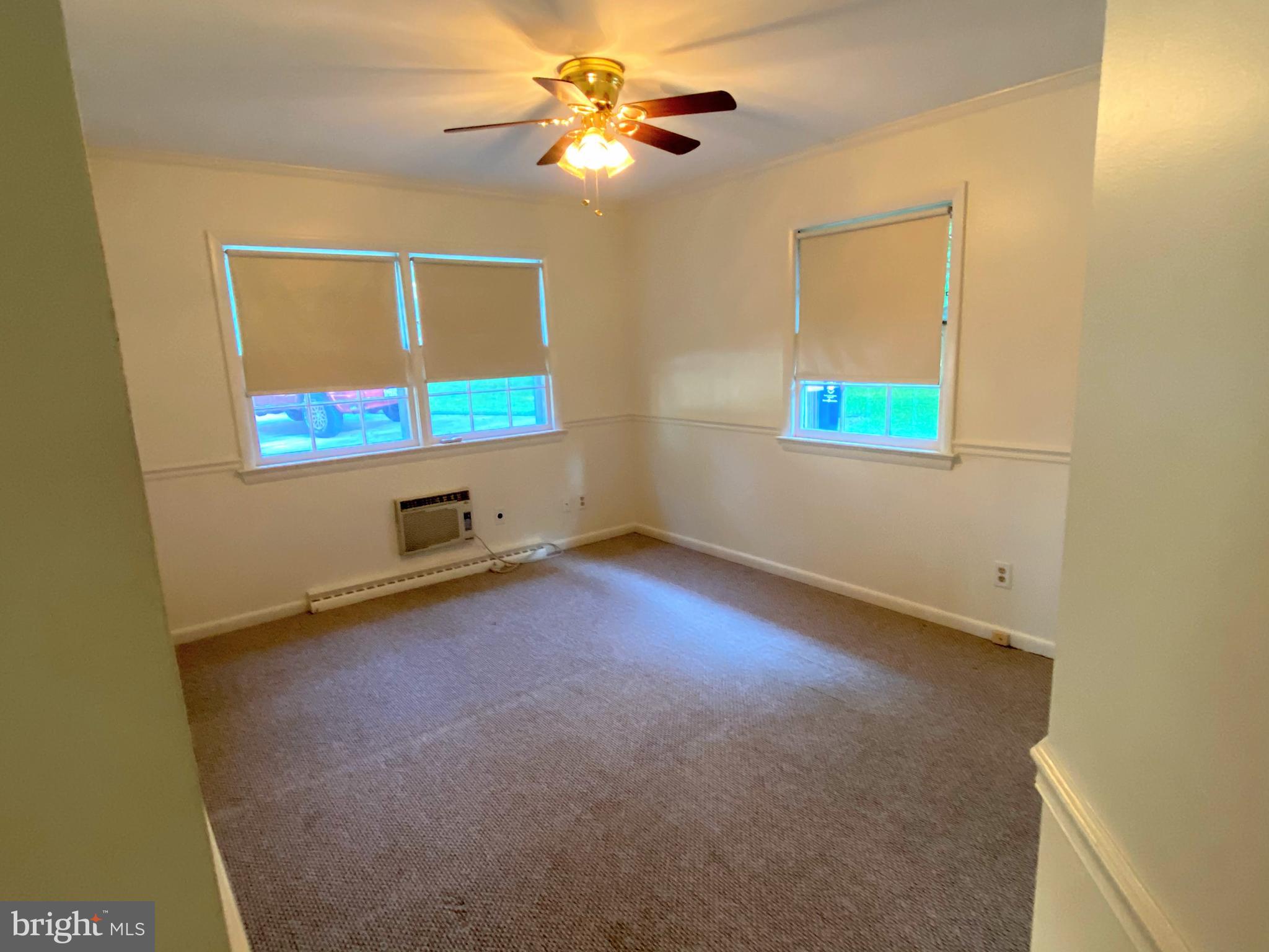 BEVERLY HILLS - Residential Lease