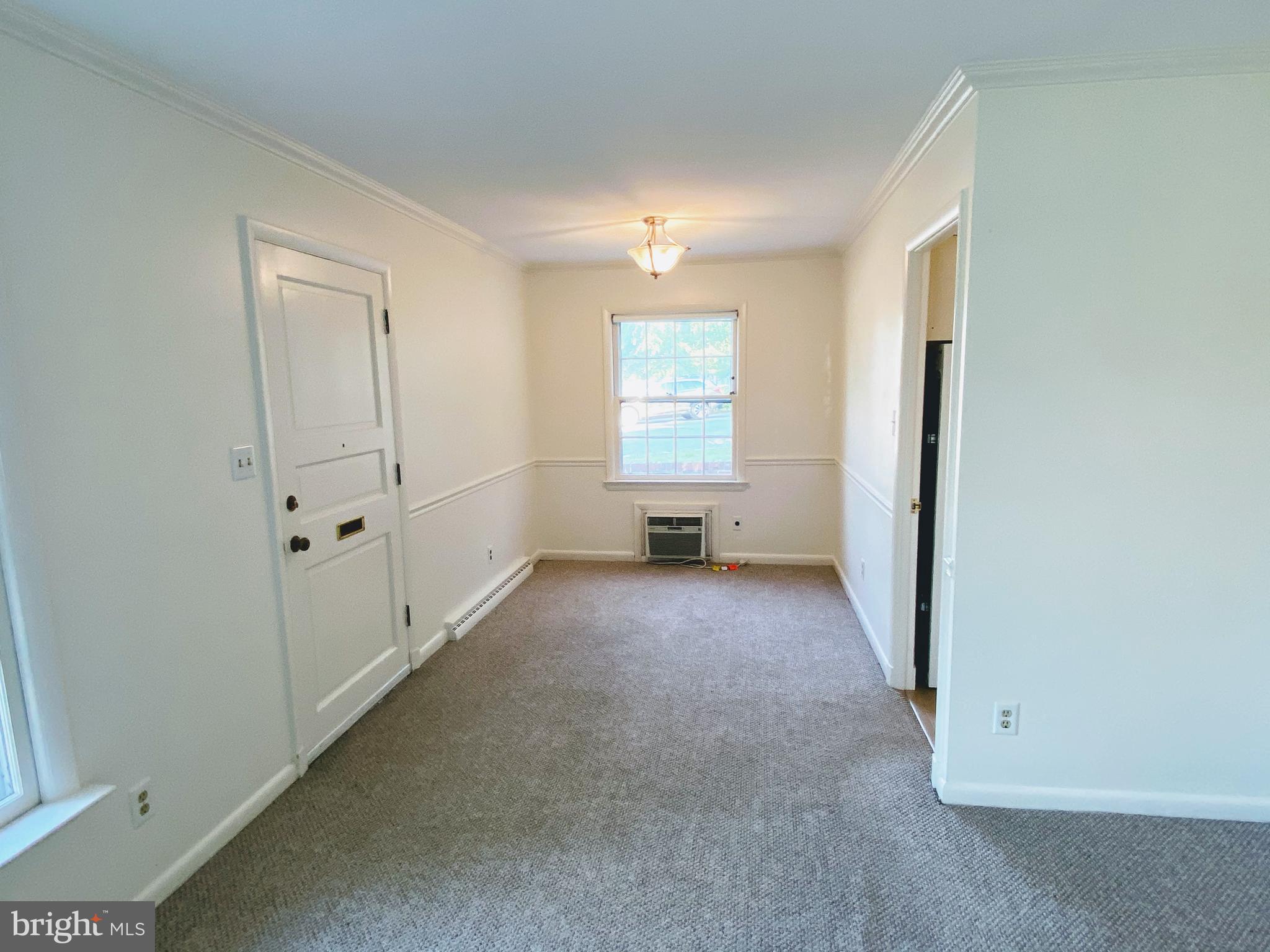 BEVERLY HILLS - Residential Lease