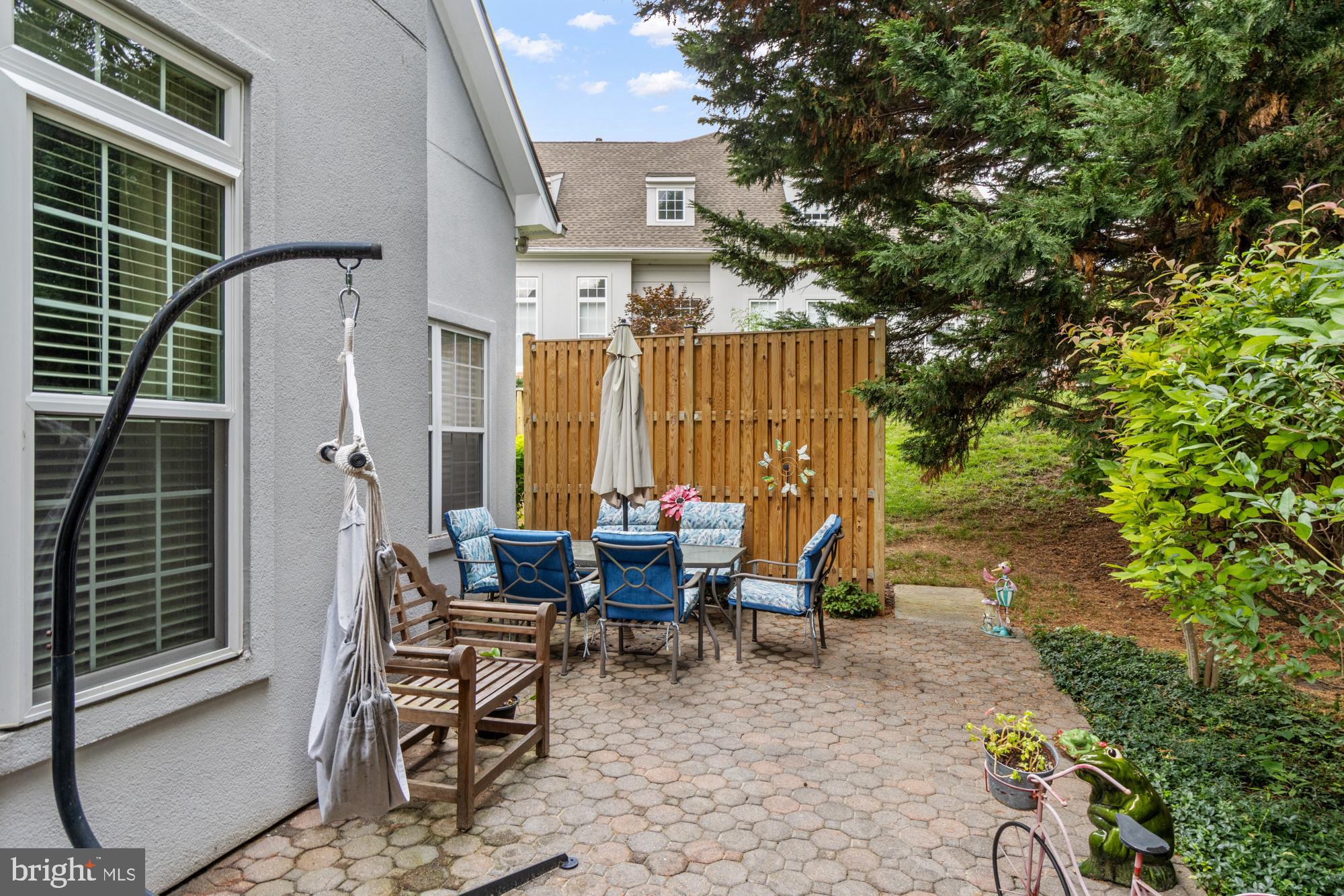 GREY ROCK VILLAS - Residential Lease