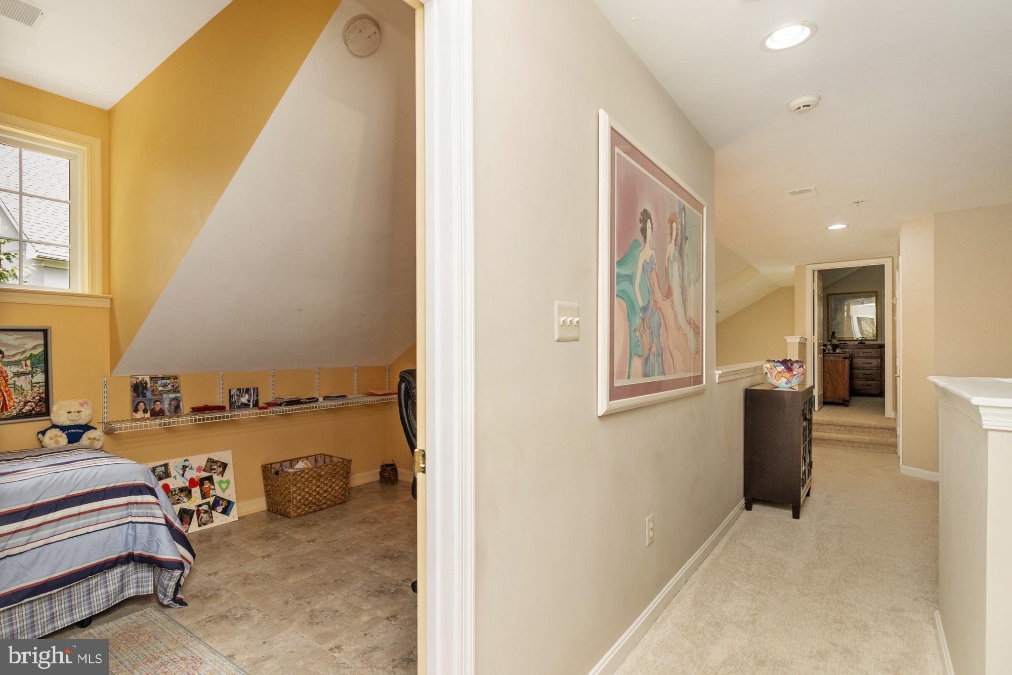 GREY ROCK VILLAS - Residential Lease