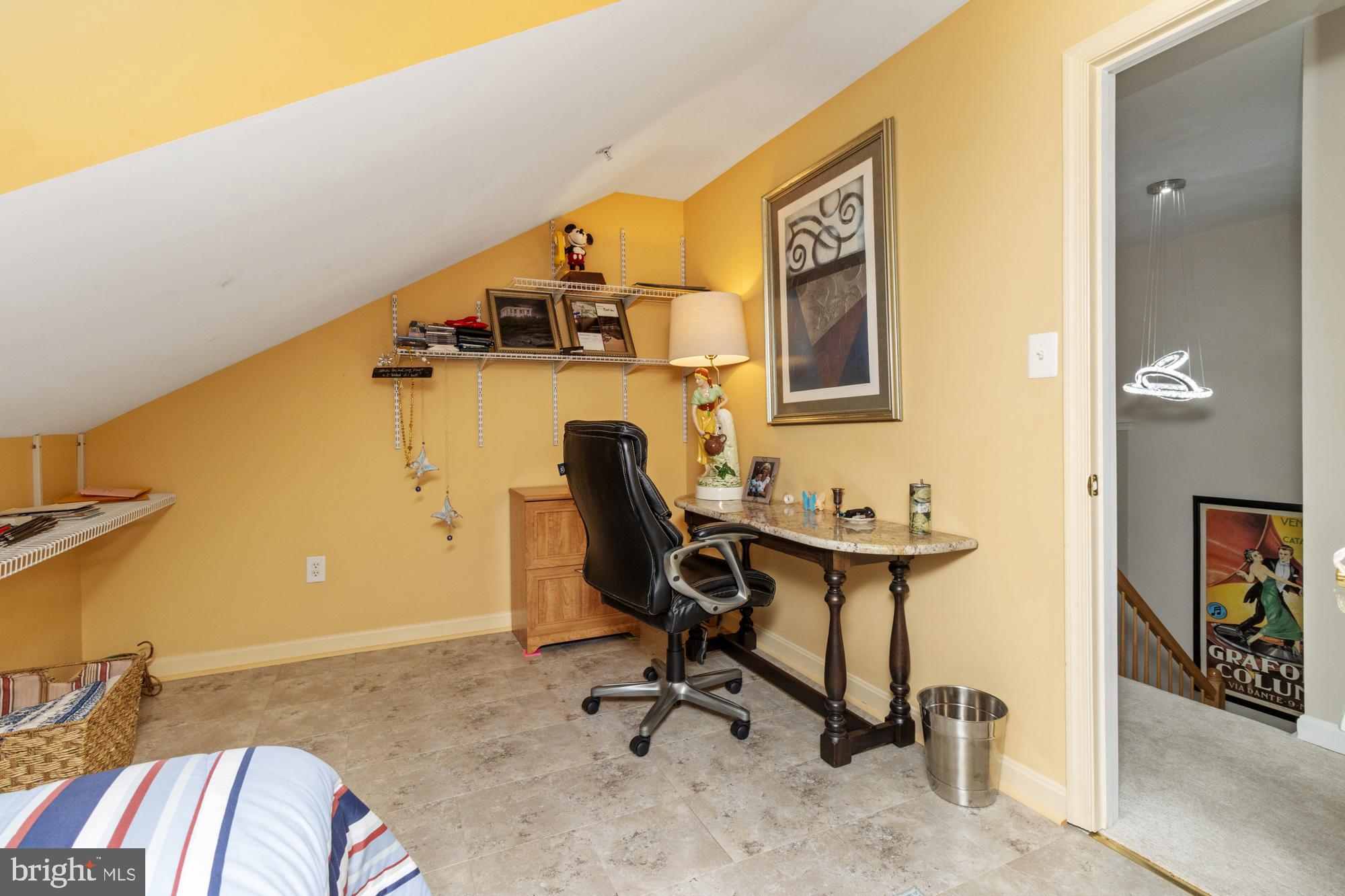 GREY ROCK VILLAS - Residential Lease