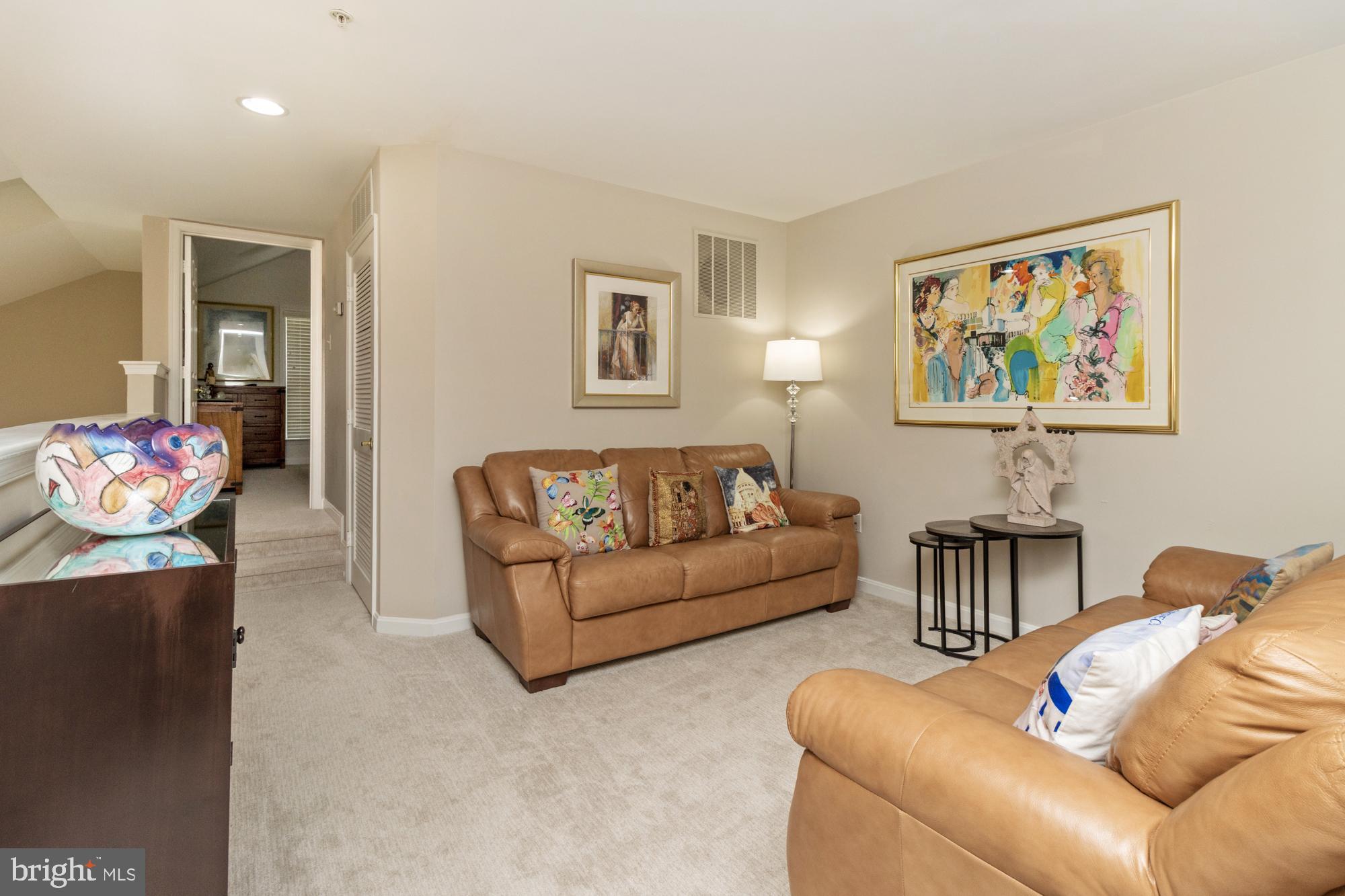 GREY ROCK VILLAS - Residential Lease