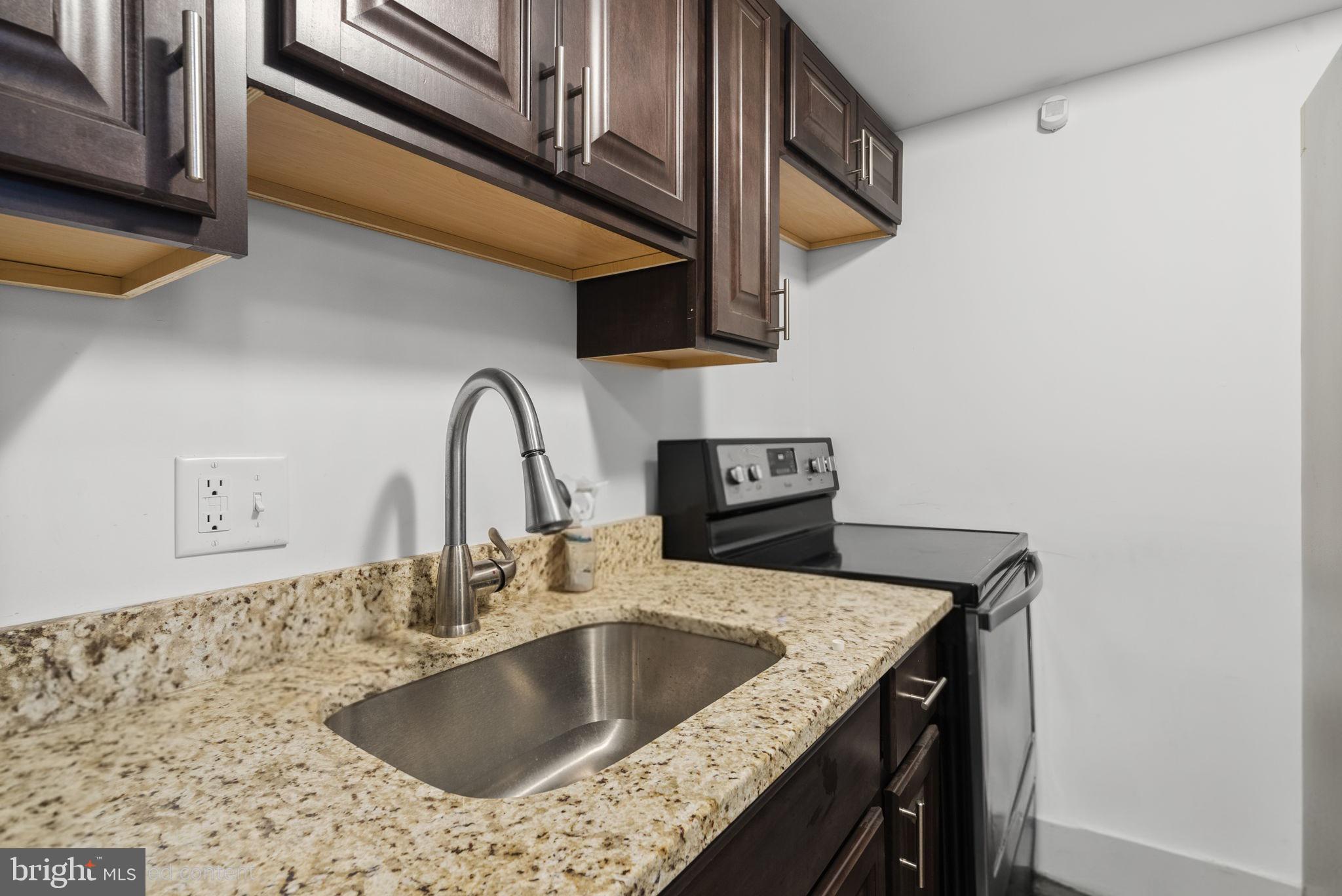 BRIGHTLEAF KNOLL - Residential