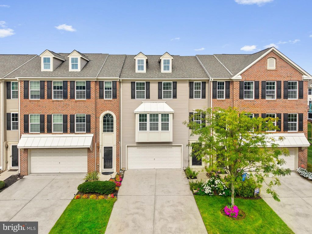 Photo of 305 Nathan Drive, CINNAMINSON, NJ 08077 (MLS # NJBL2097070)
